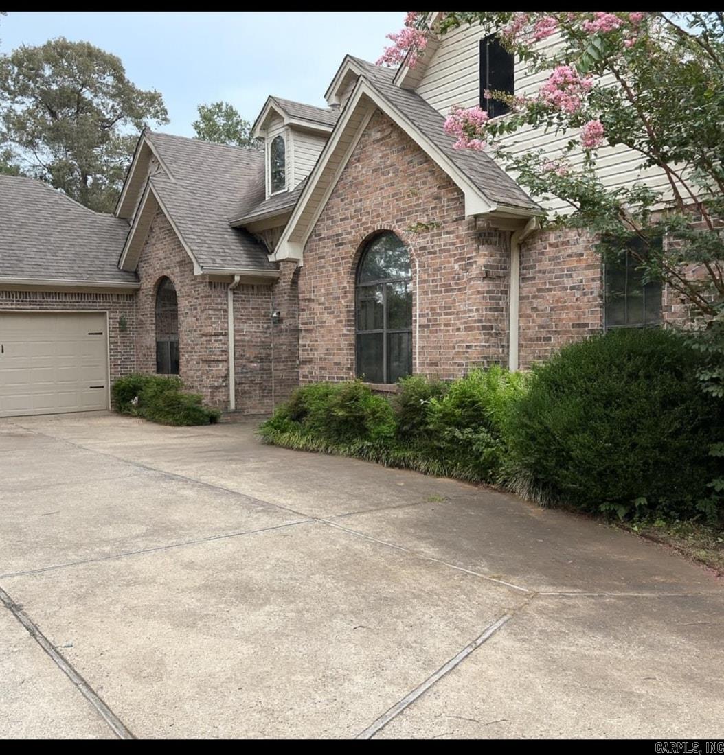 2074 Hickory Creek Circle