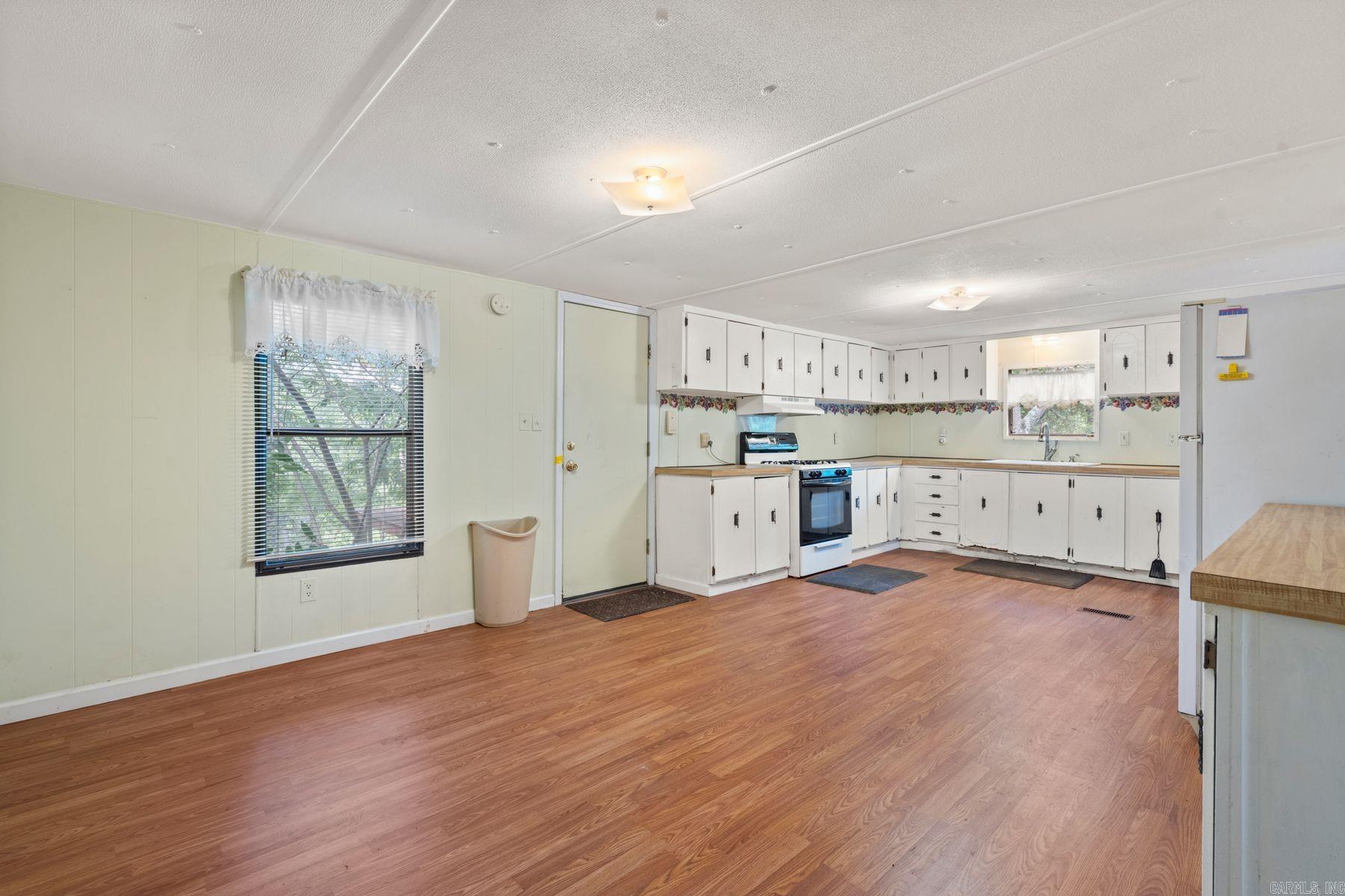 348 Columbia Hills Street