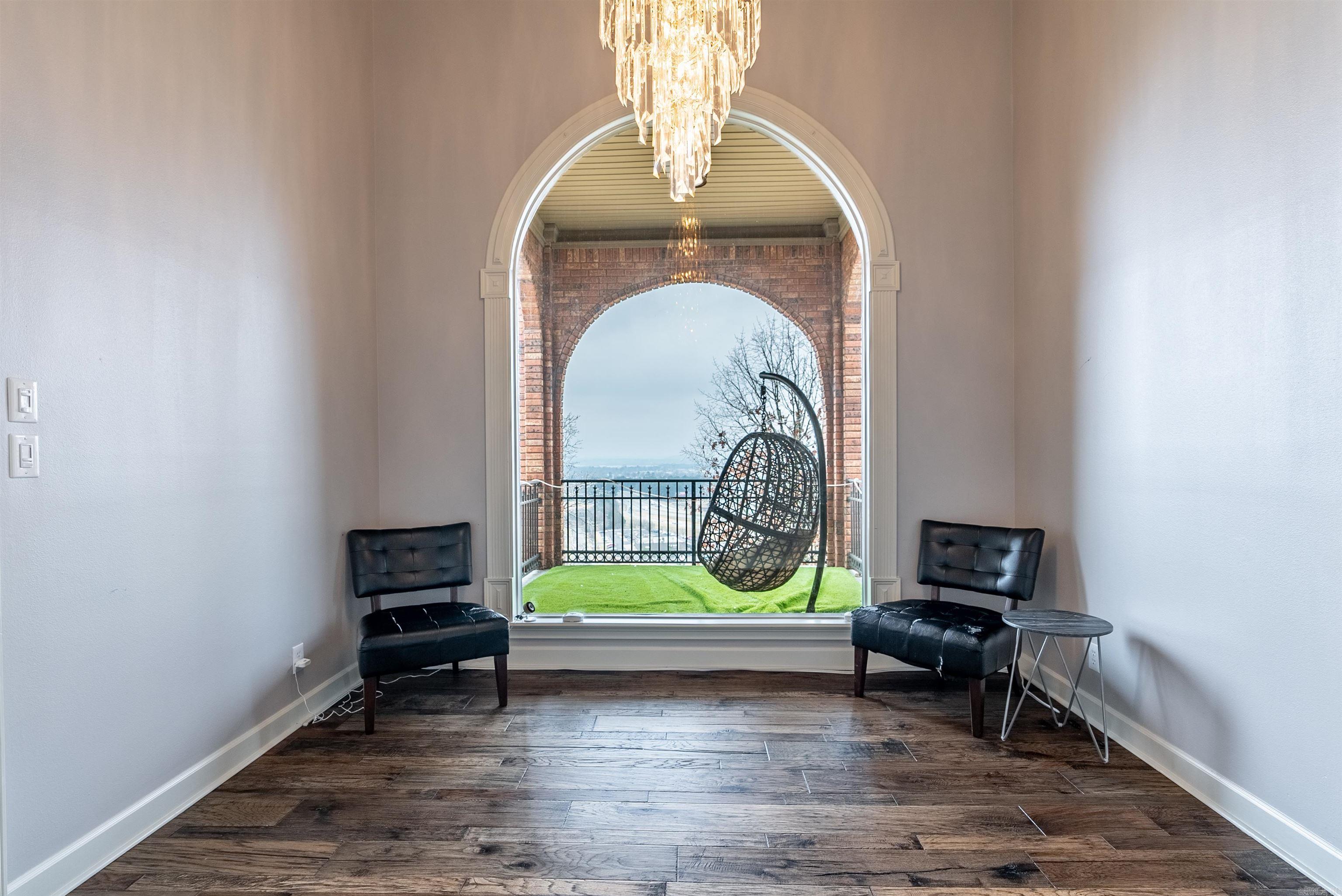 350 Grandview Heights