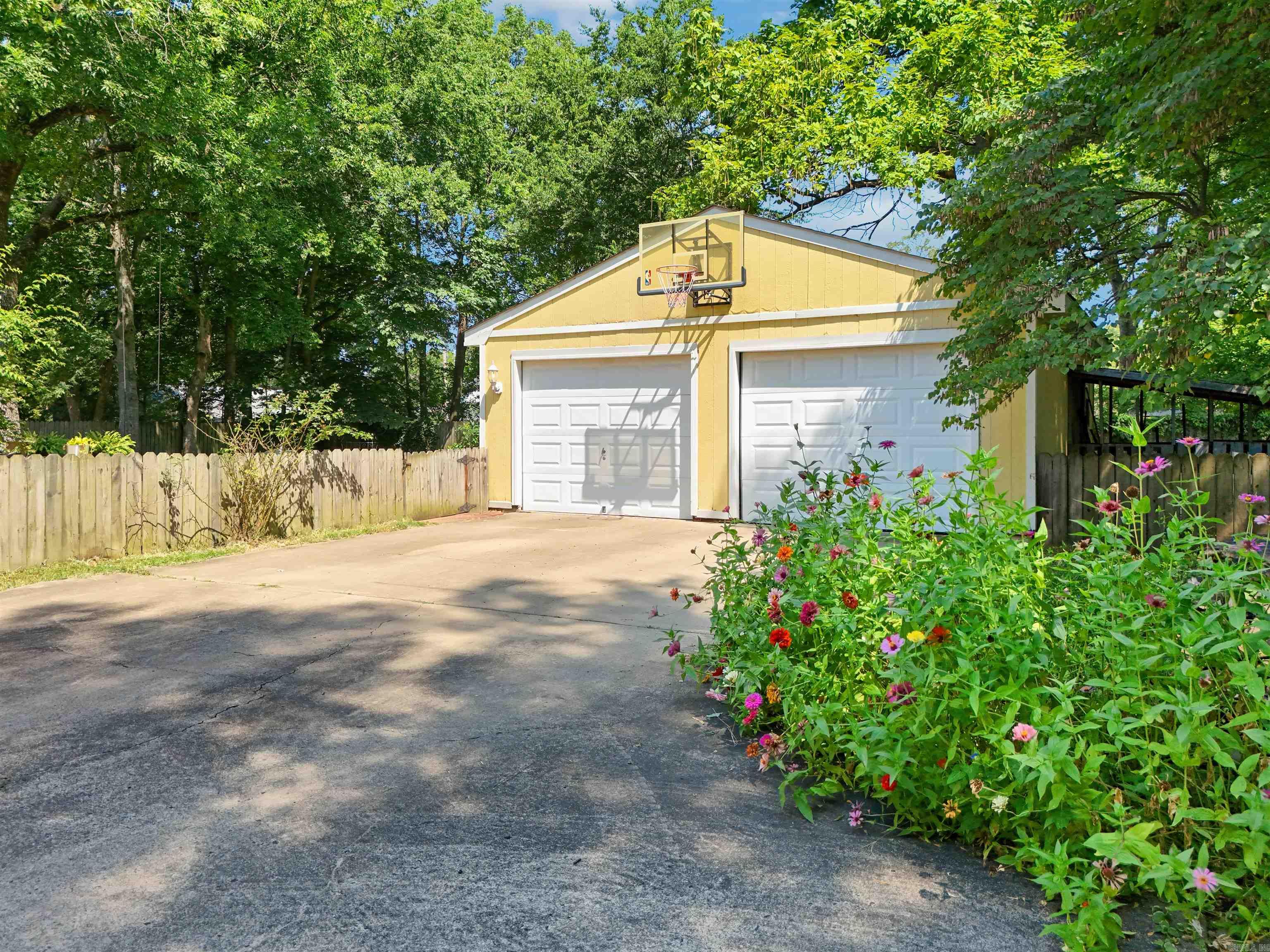 1926 Caldwell Street