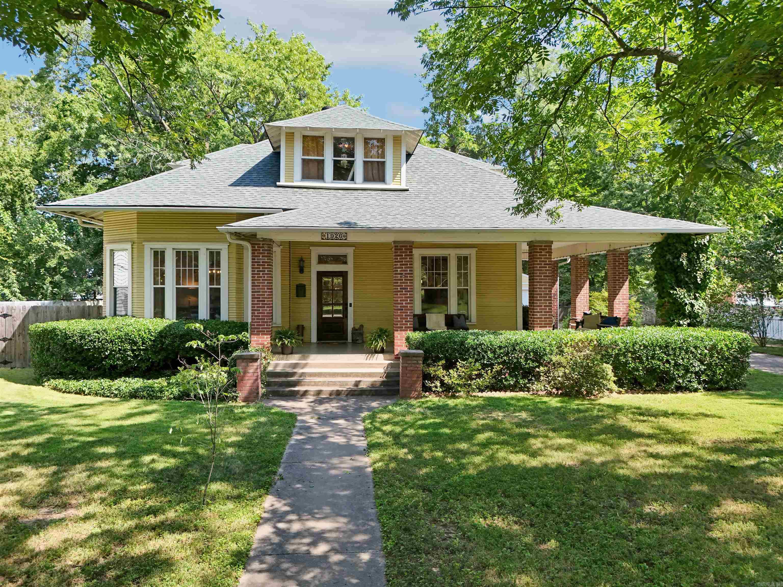 1926 Caldwell Street