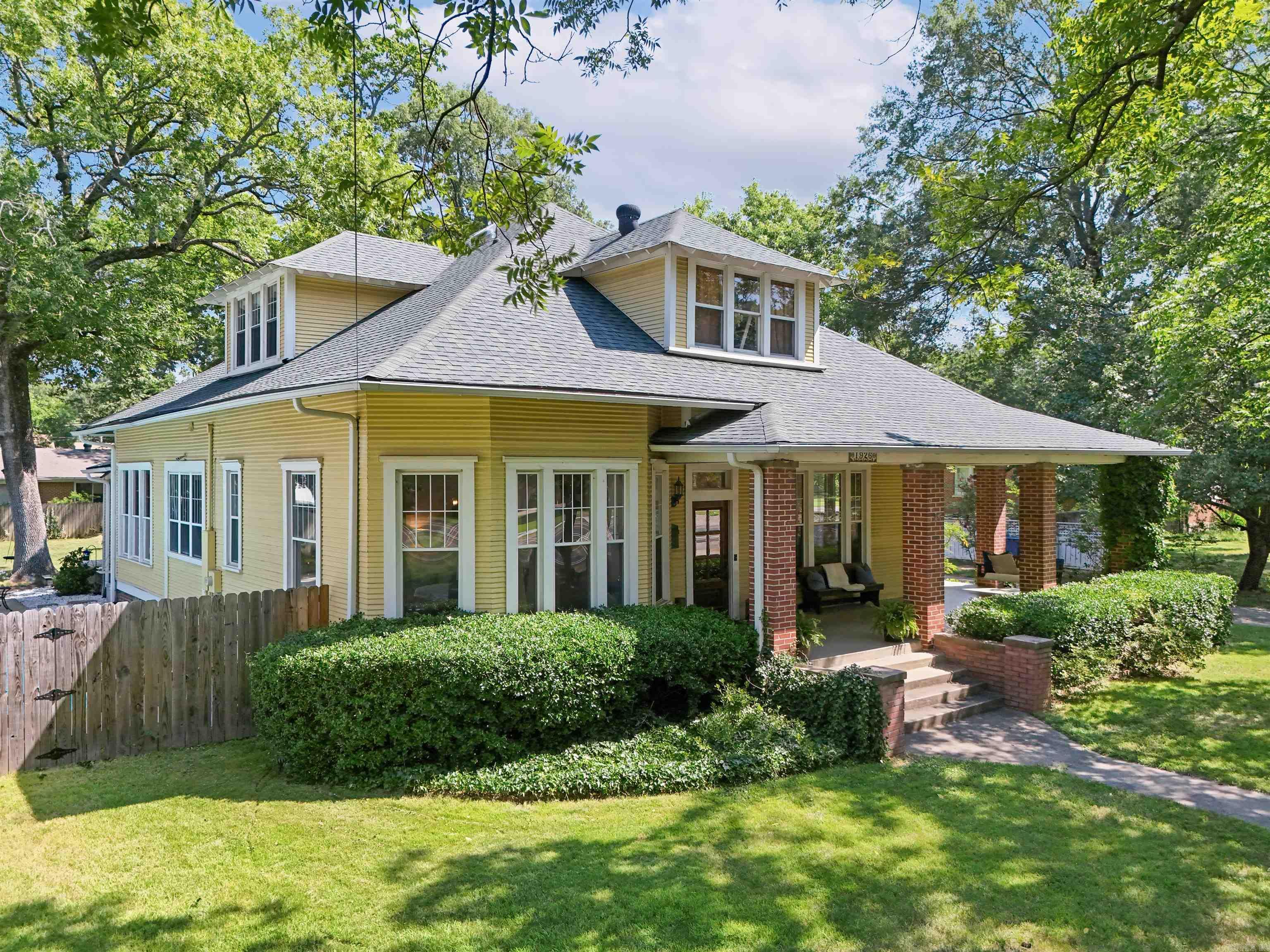 1926 Caldwell Street