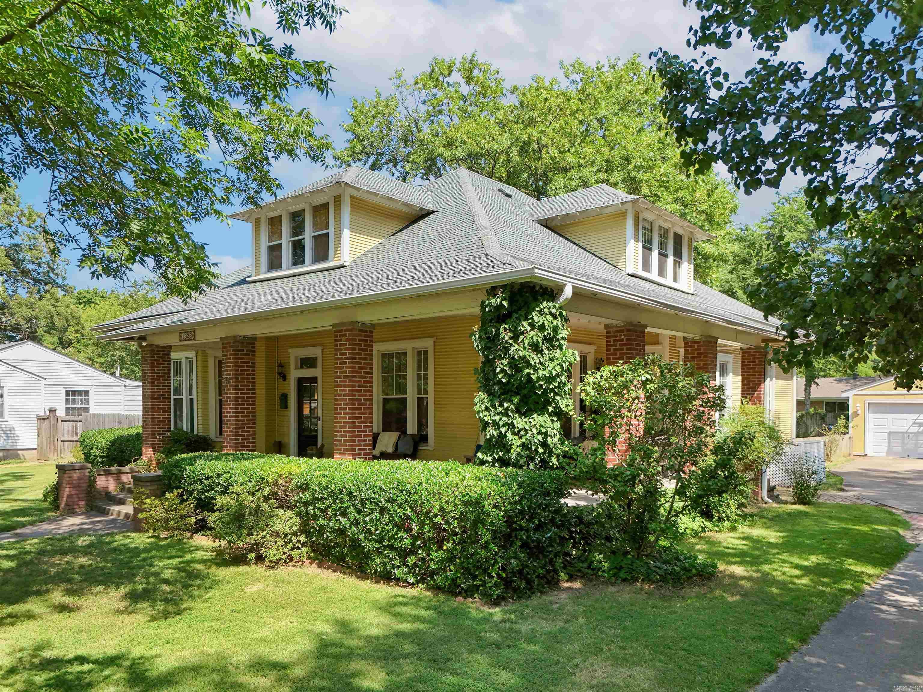 1926 Caldwell Street