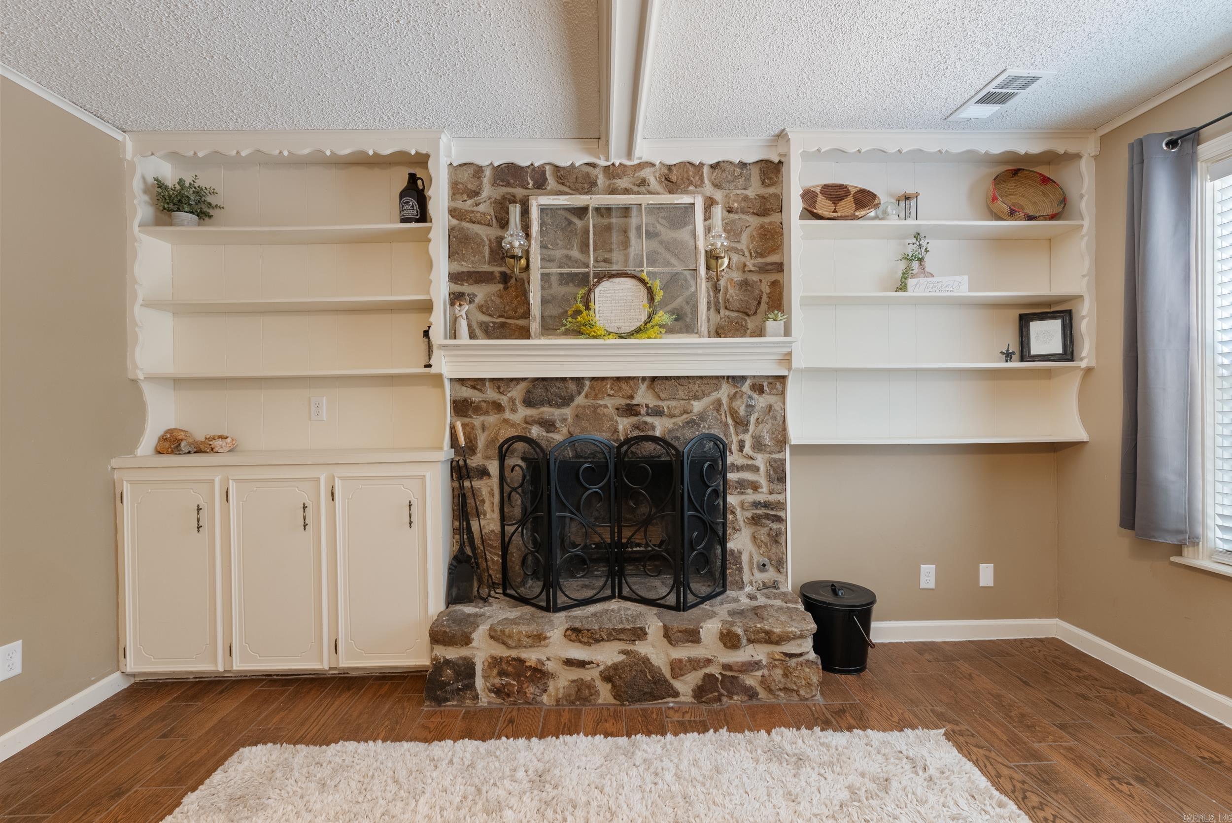 16 Rockledge Place