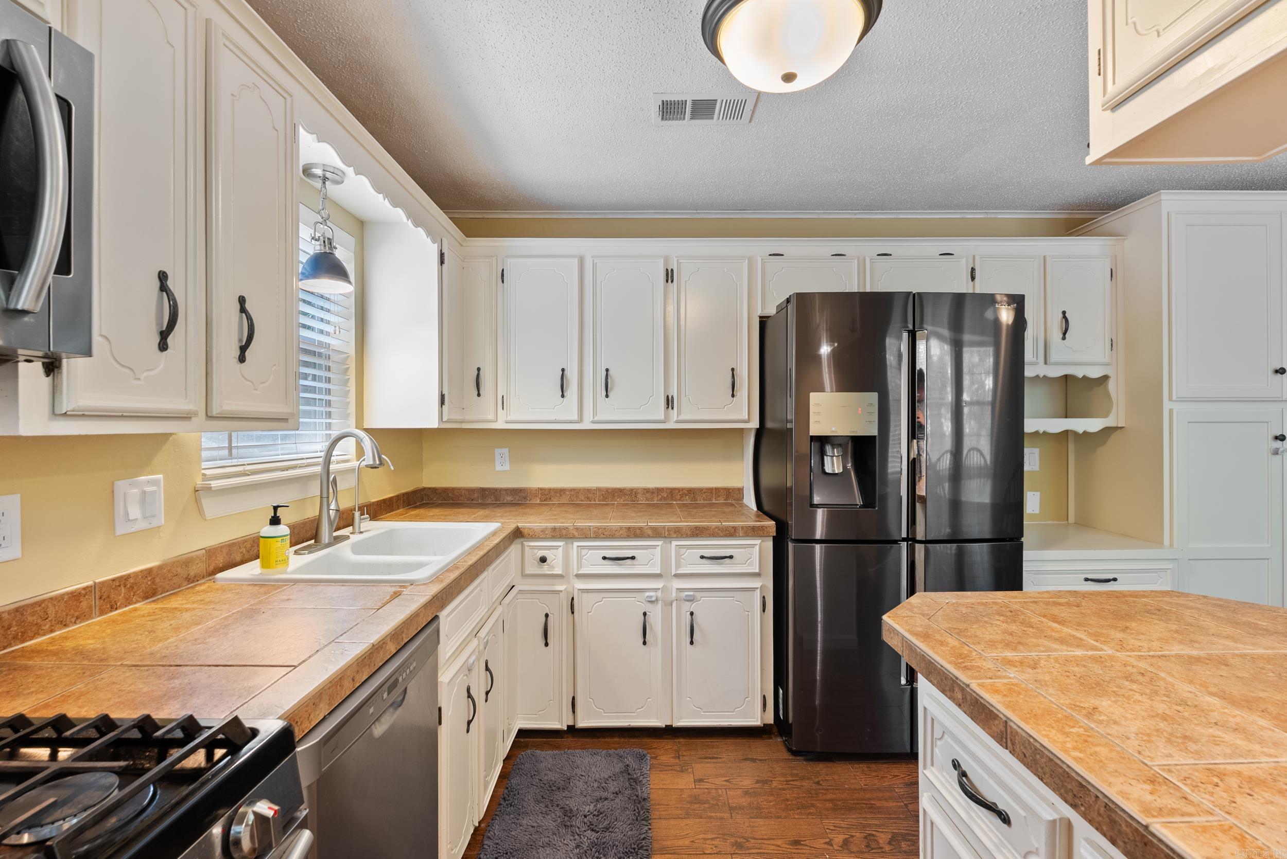 16 Rockledge Place