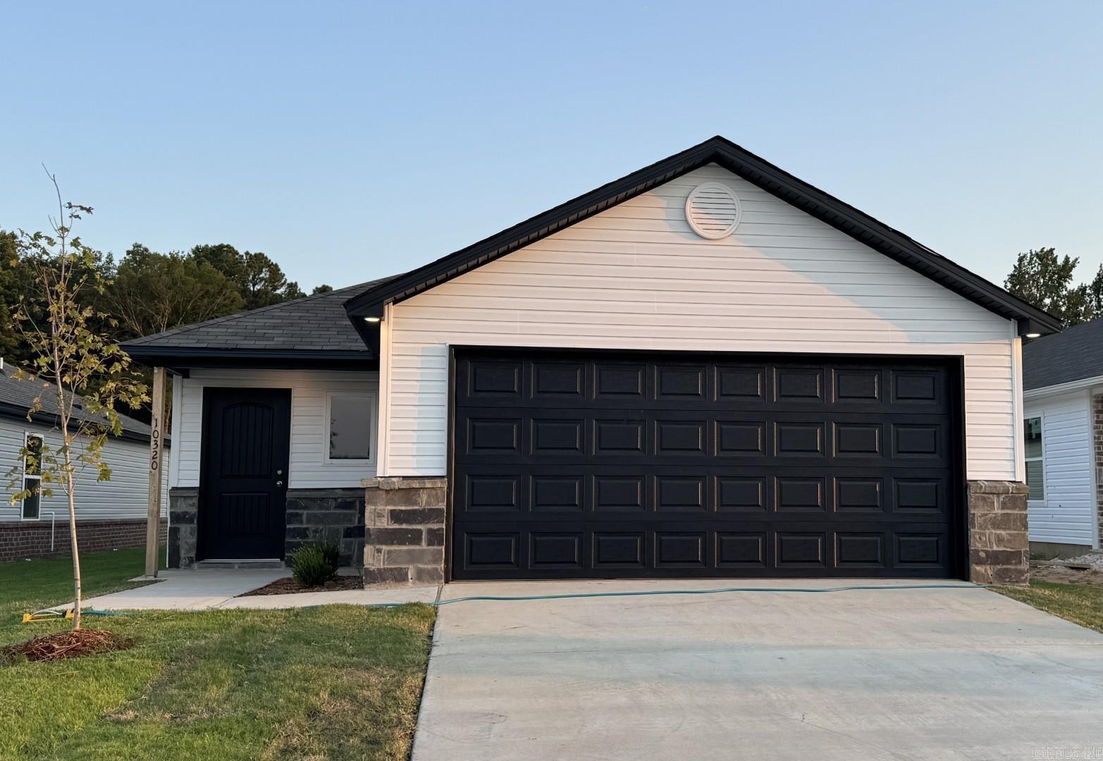 10320 Marilyn Drive