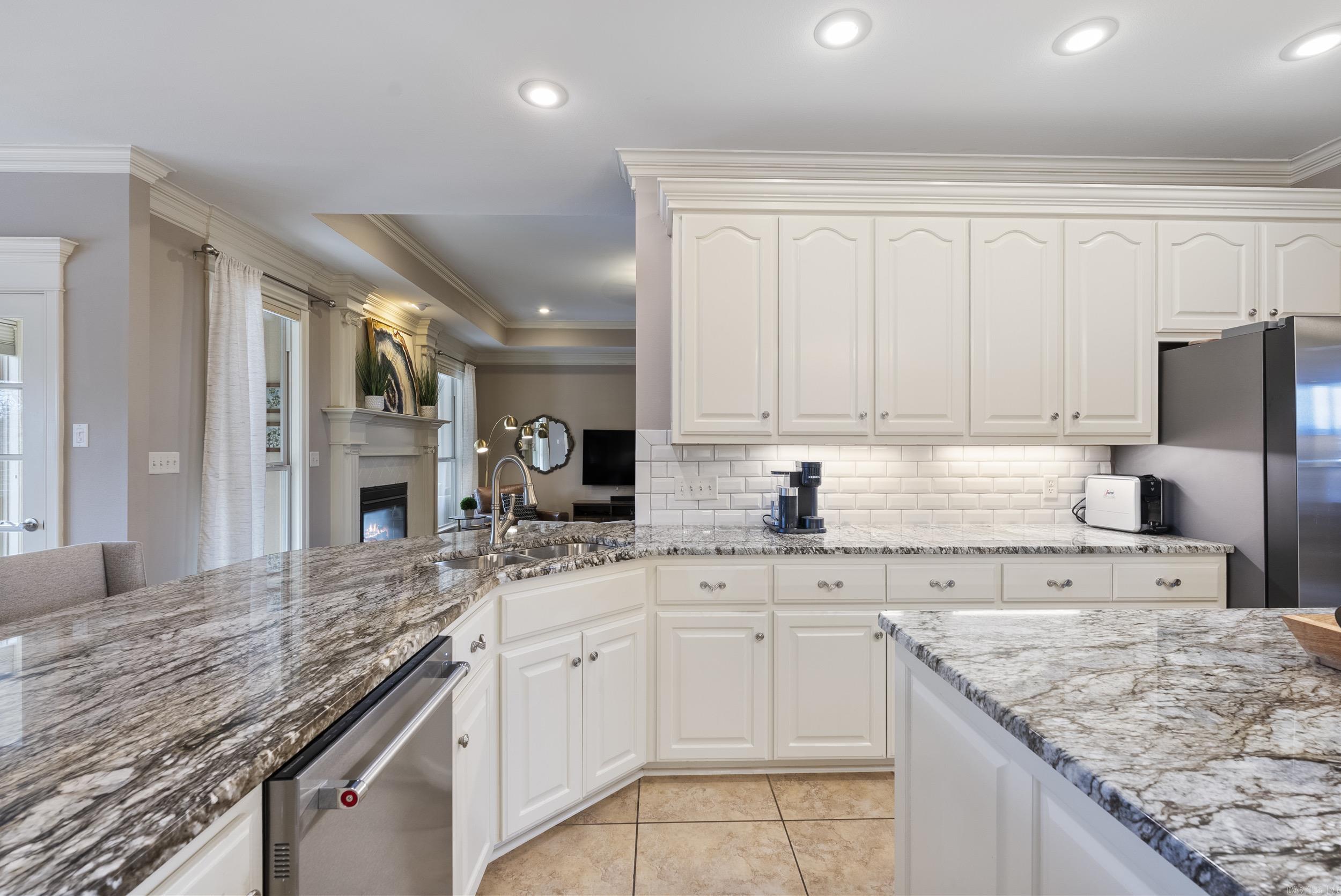 5005 Quarry Dr