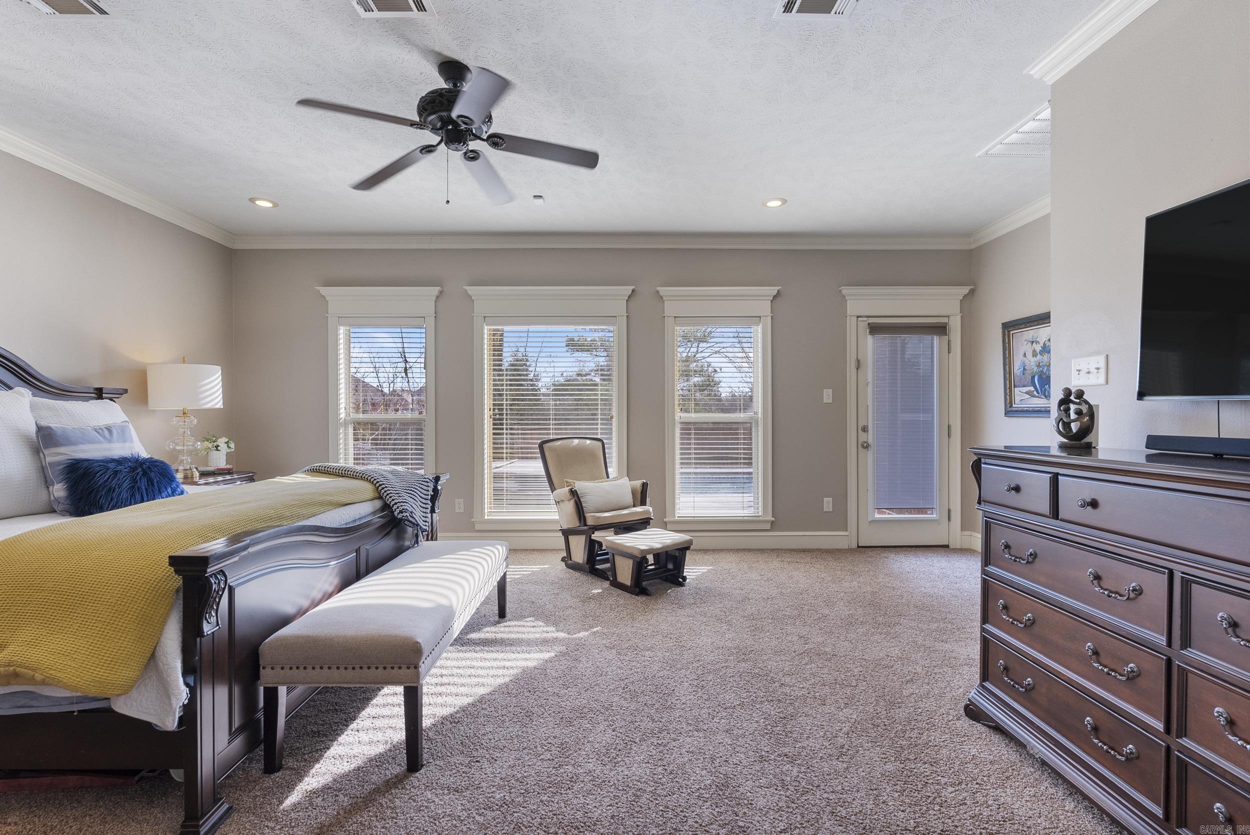 5005 Quarry Dr