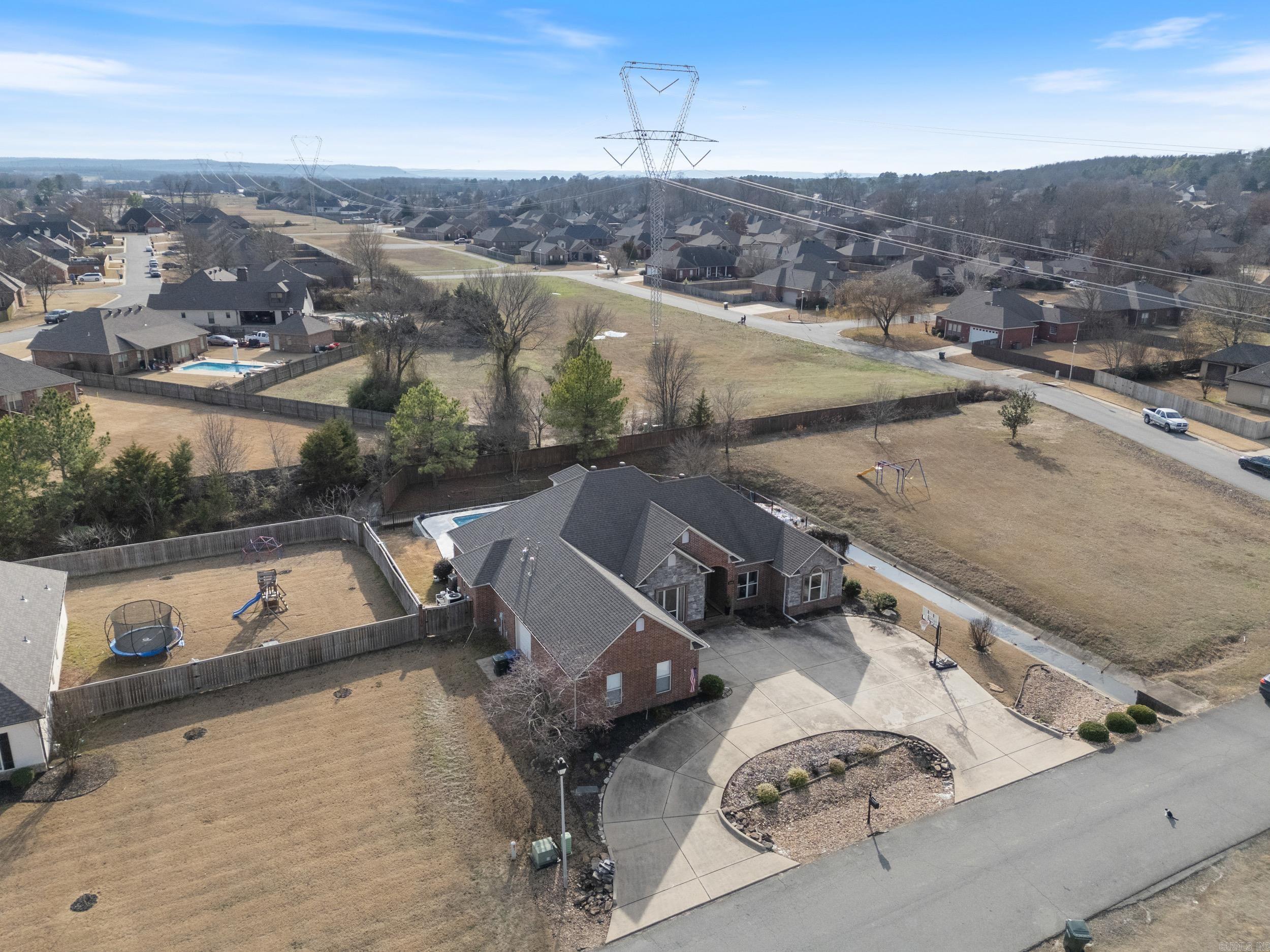 5005 Quarry Dr