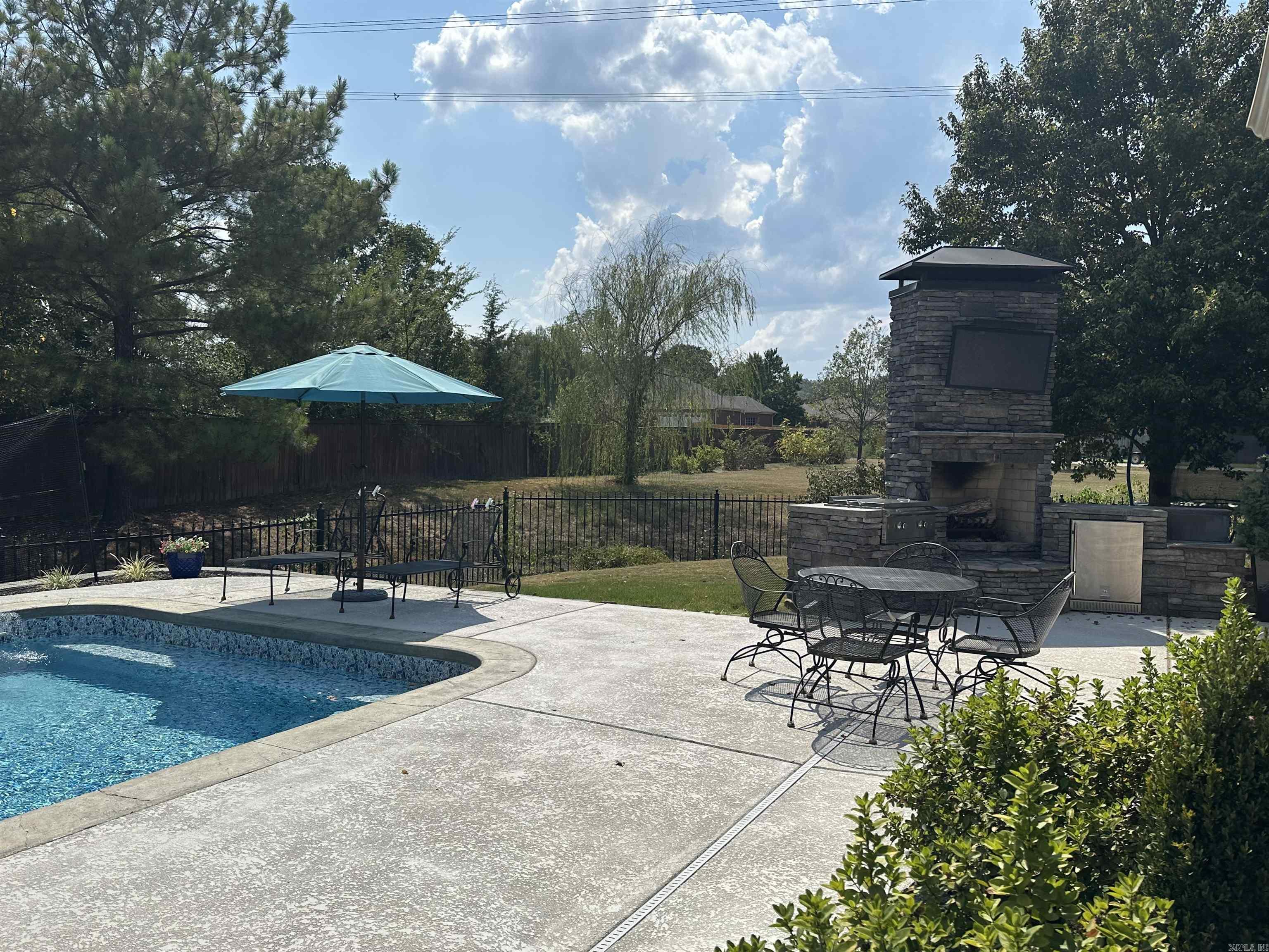 5005 Quarry Dr
