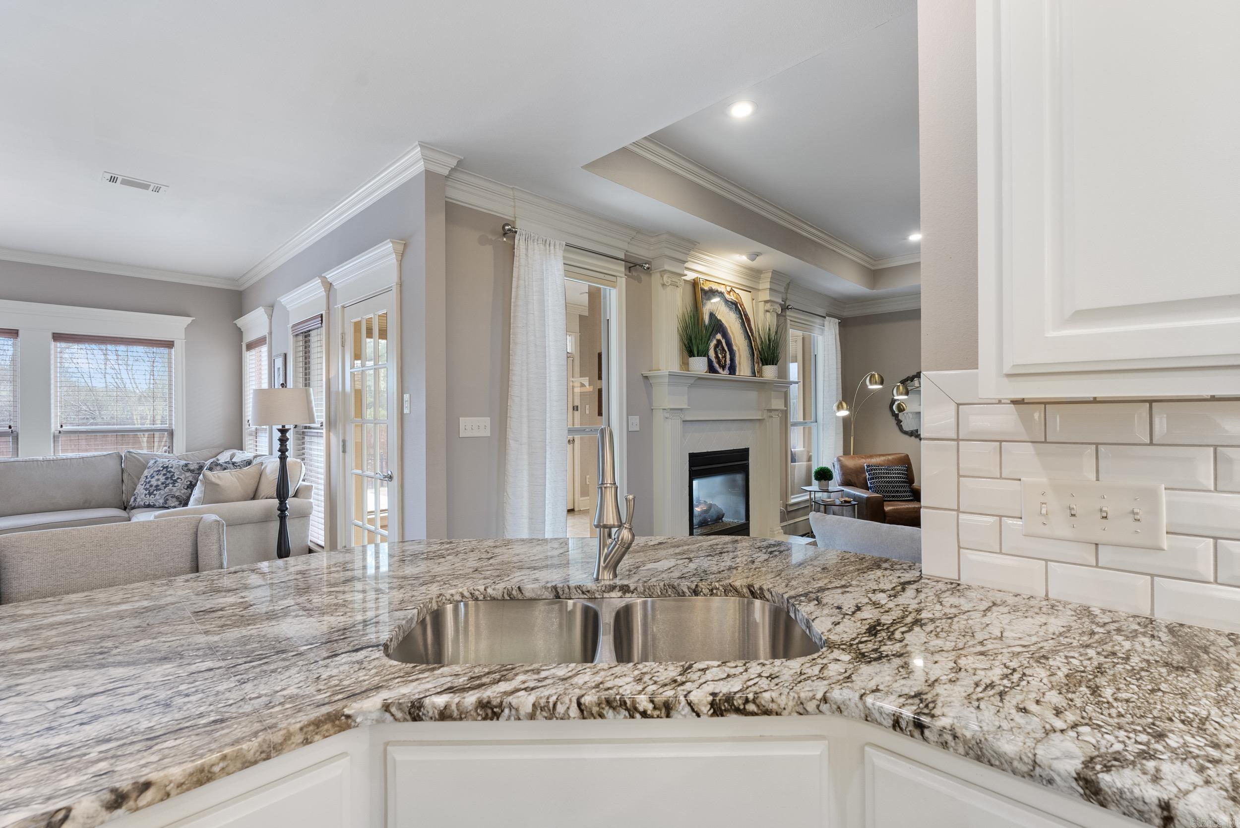 5005 Quarry Dr