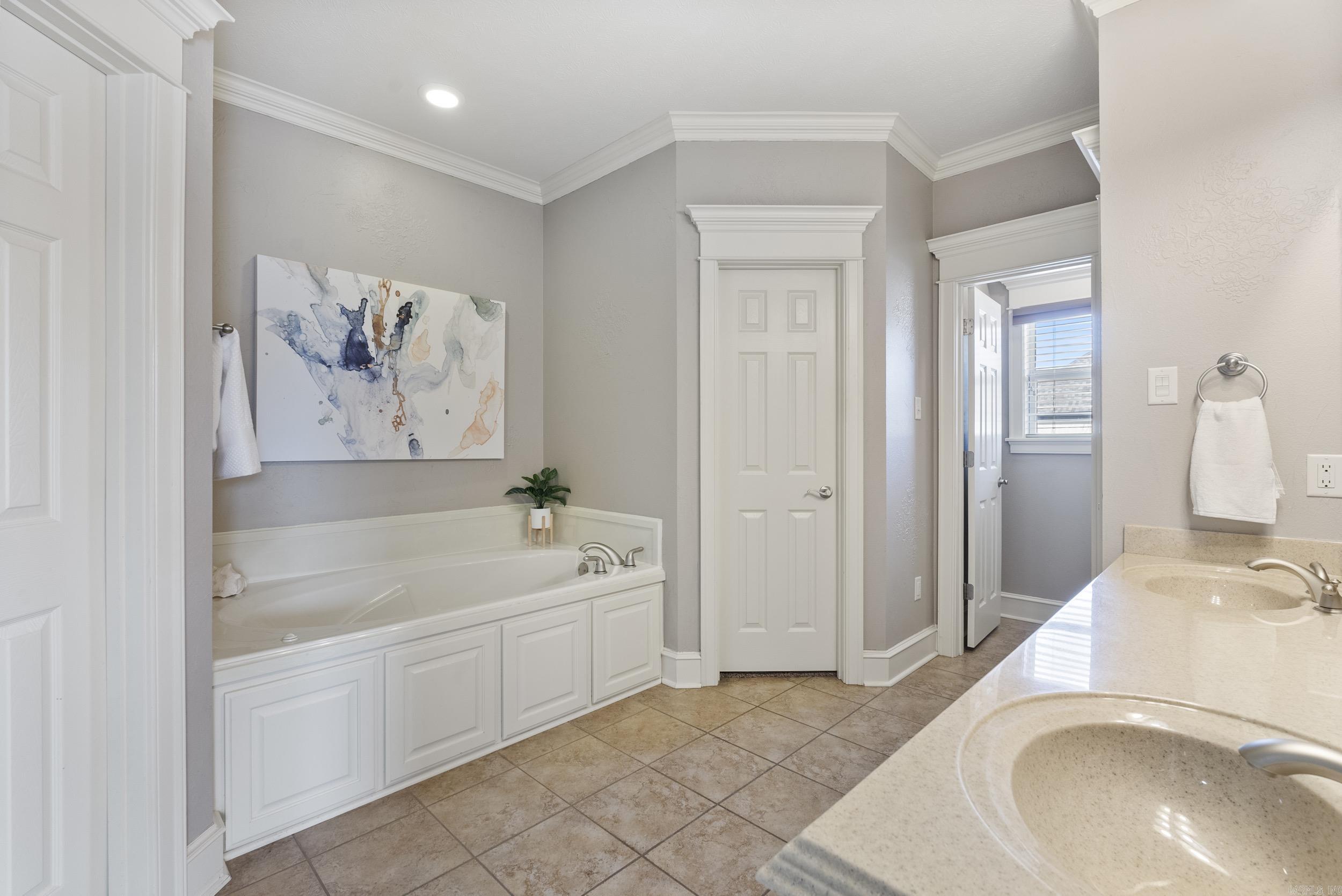 5005 Quarry Dr