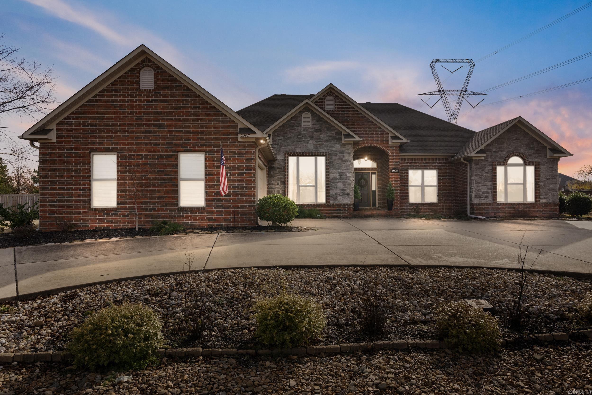 5005 Quarry Dr