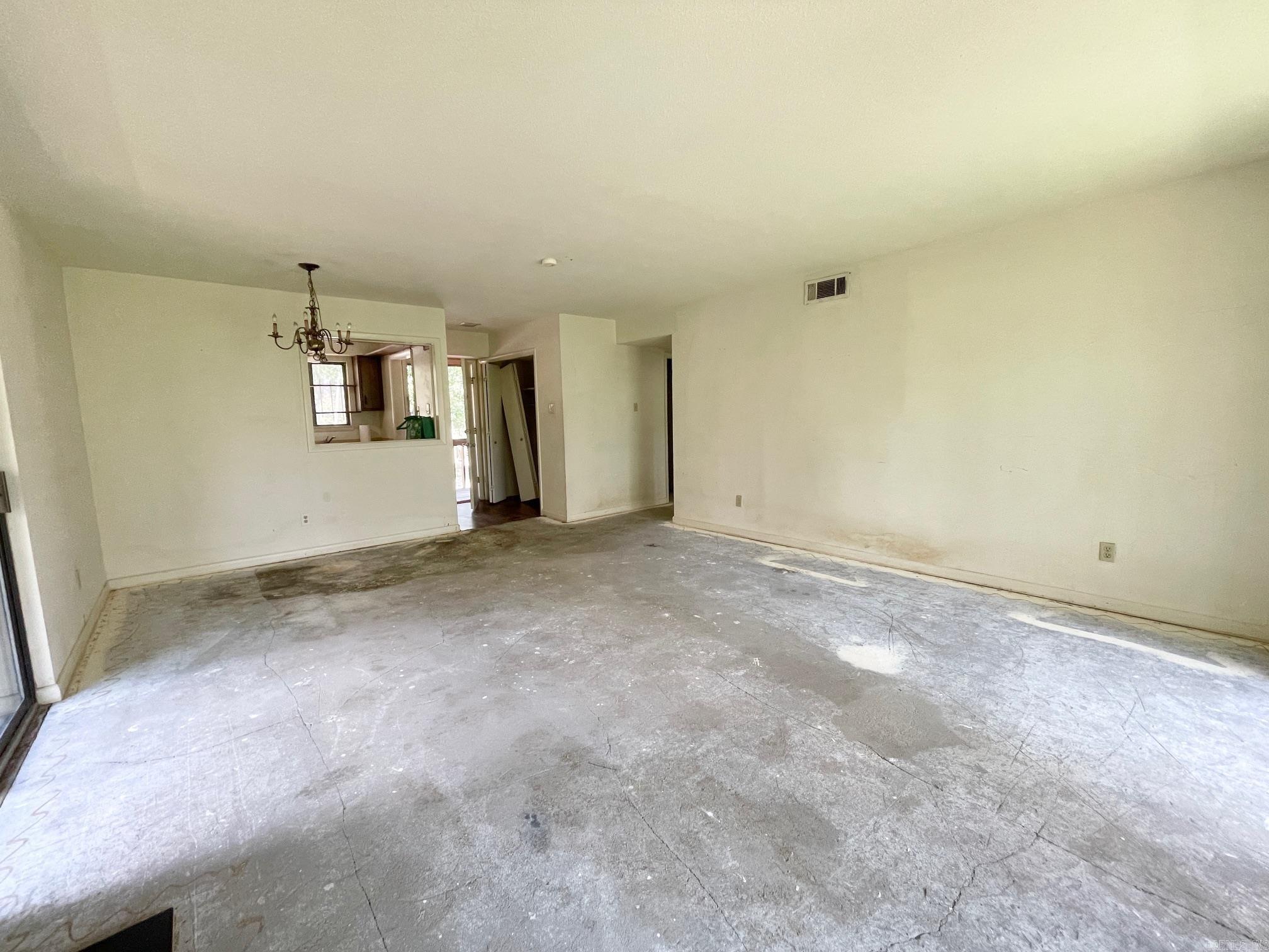 1201 N Pierce Street Unit: 10
