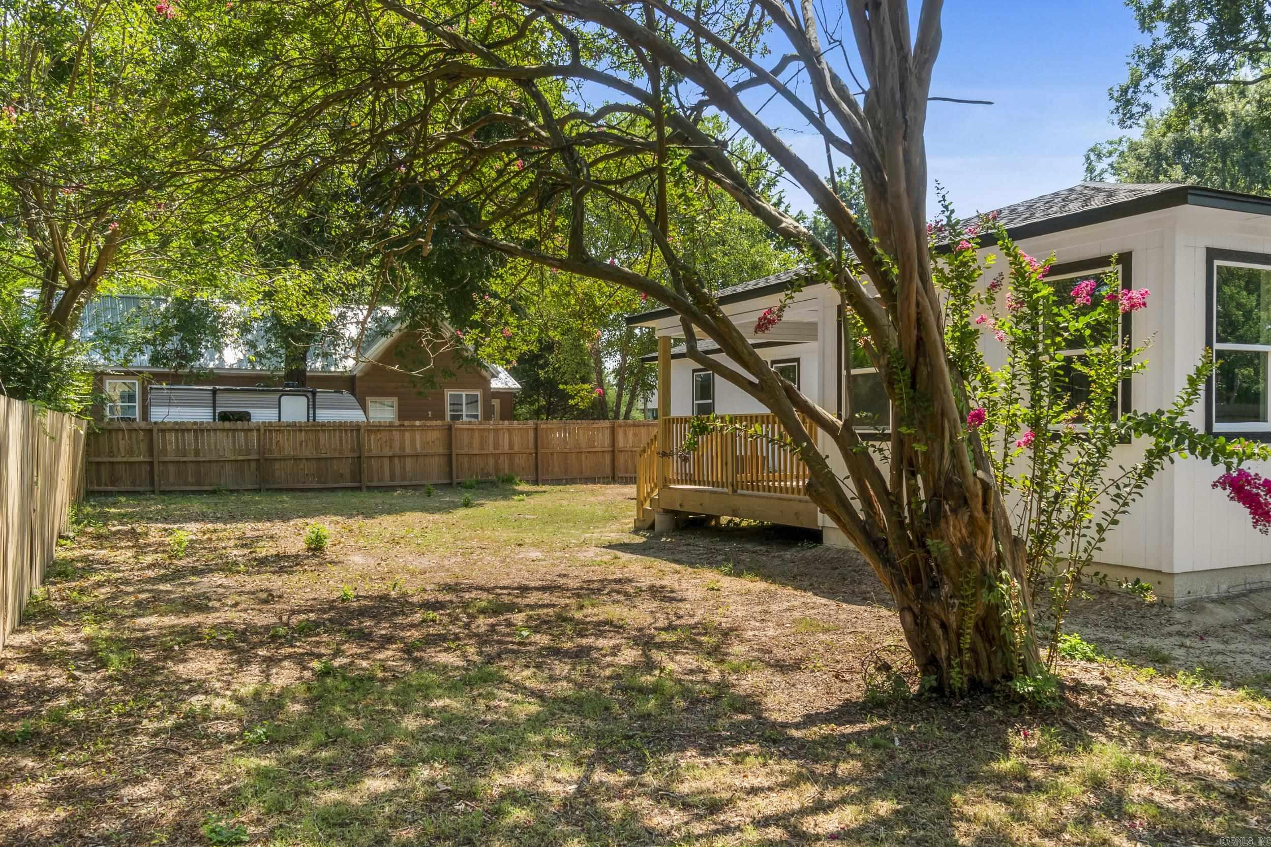 418 W 4th Street