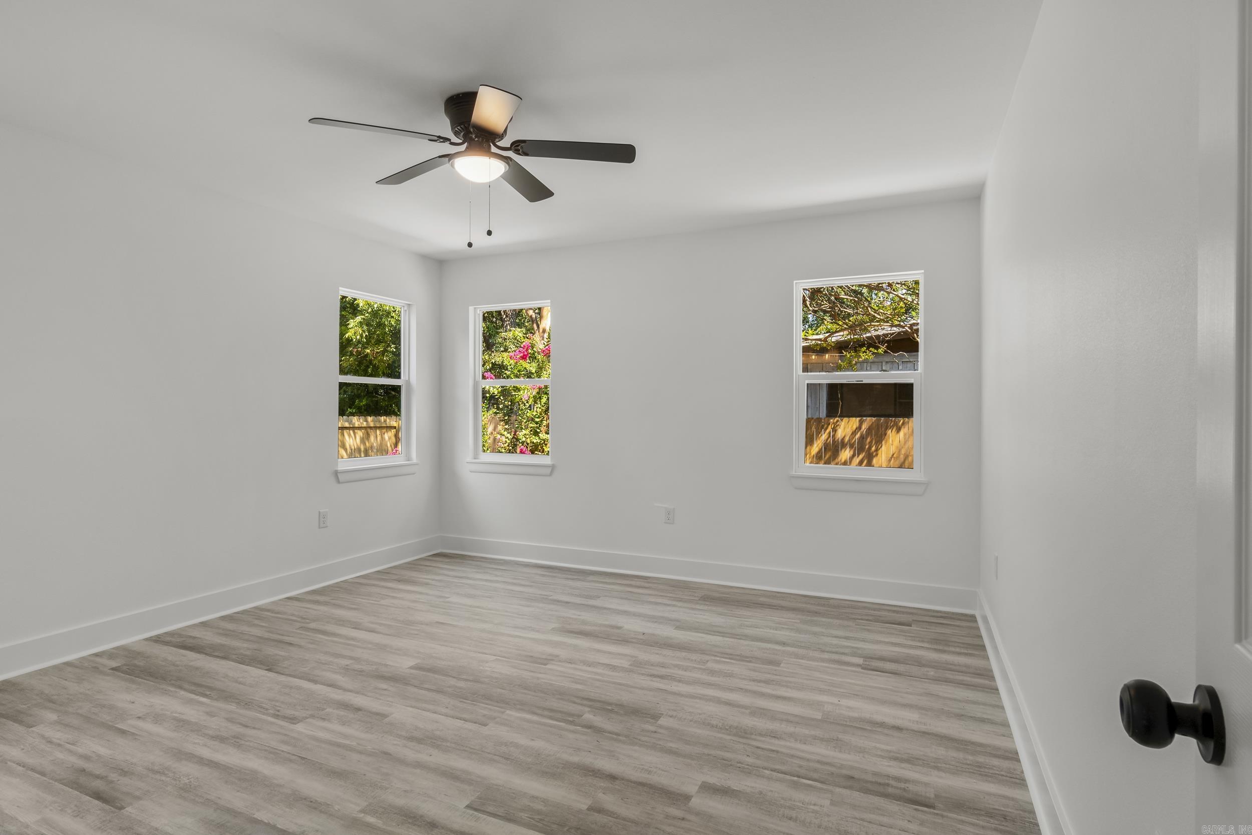 418 W 4th Street