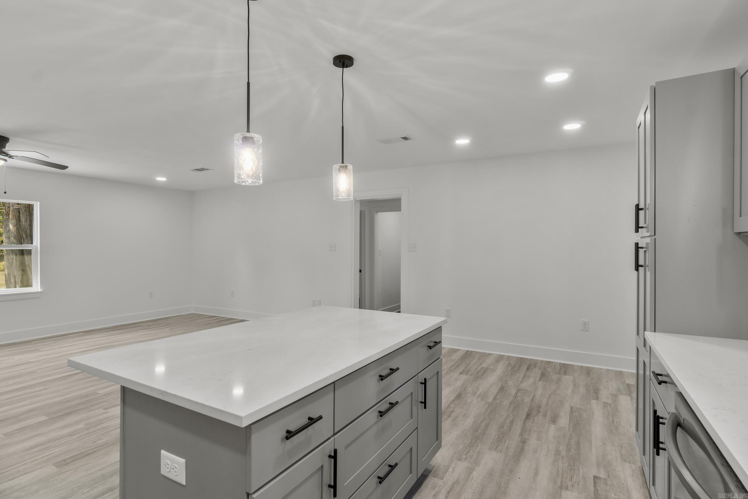 418 W 4th Street