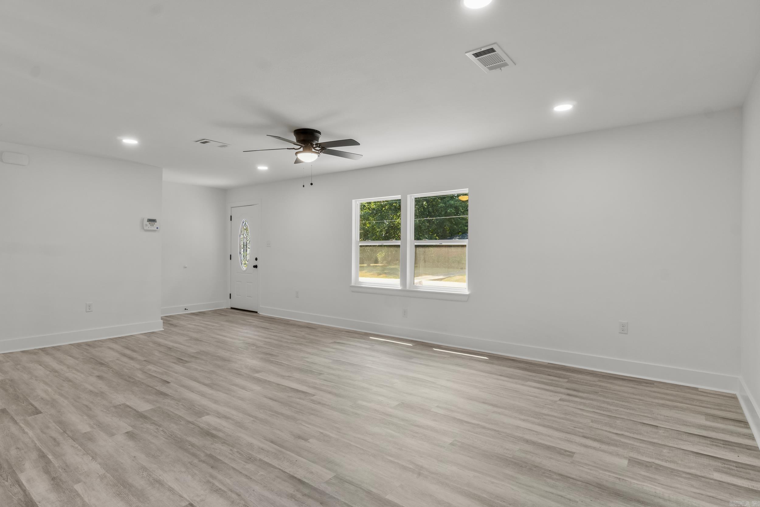 418 W 4th Street