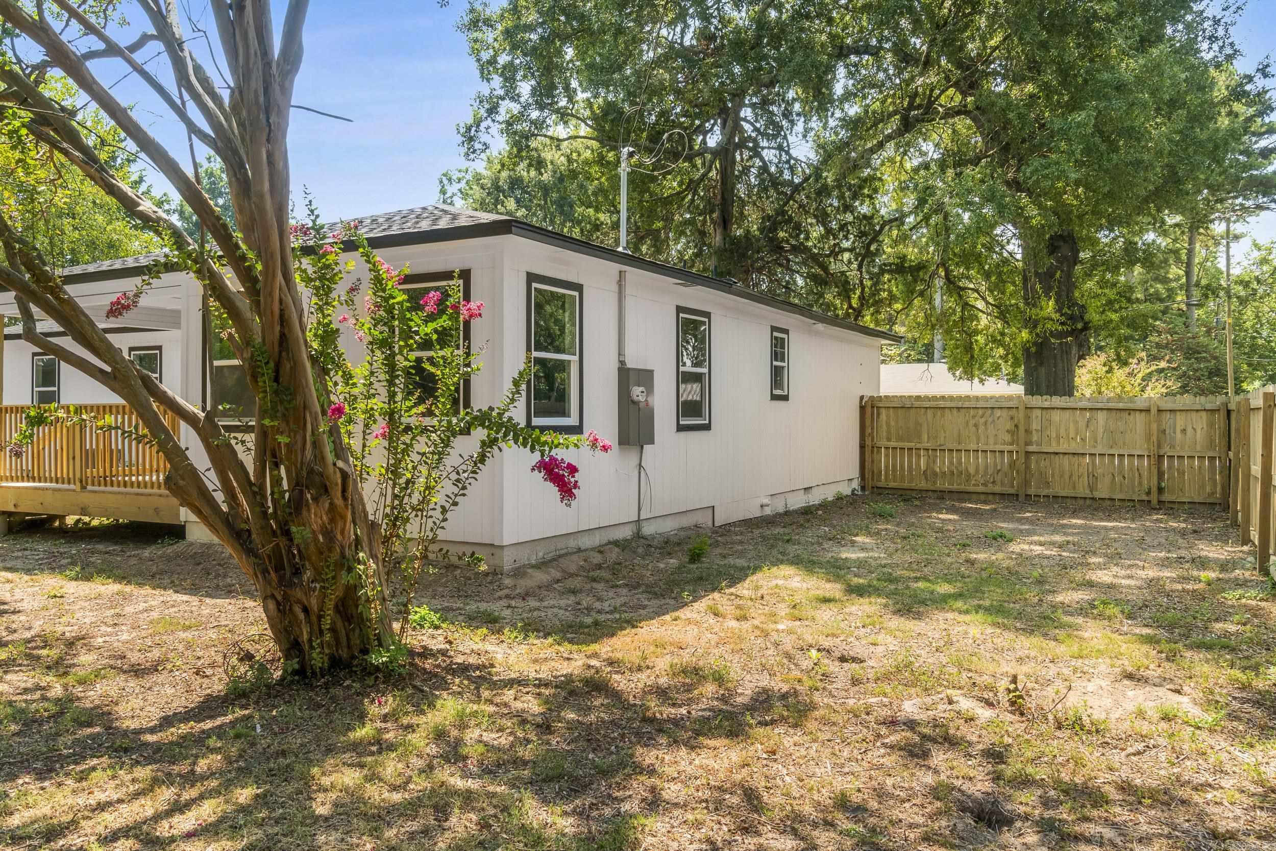 418 W 4th Street