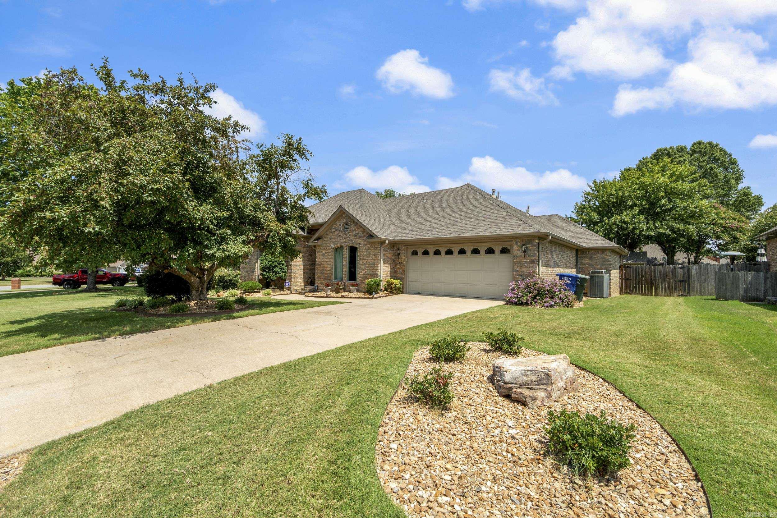 3045 DALLAS LOOP
