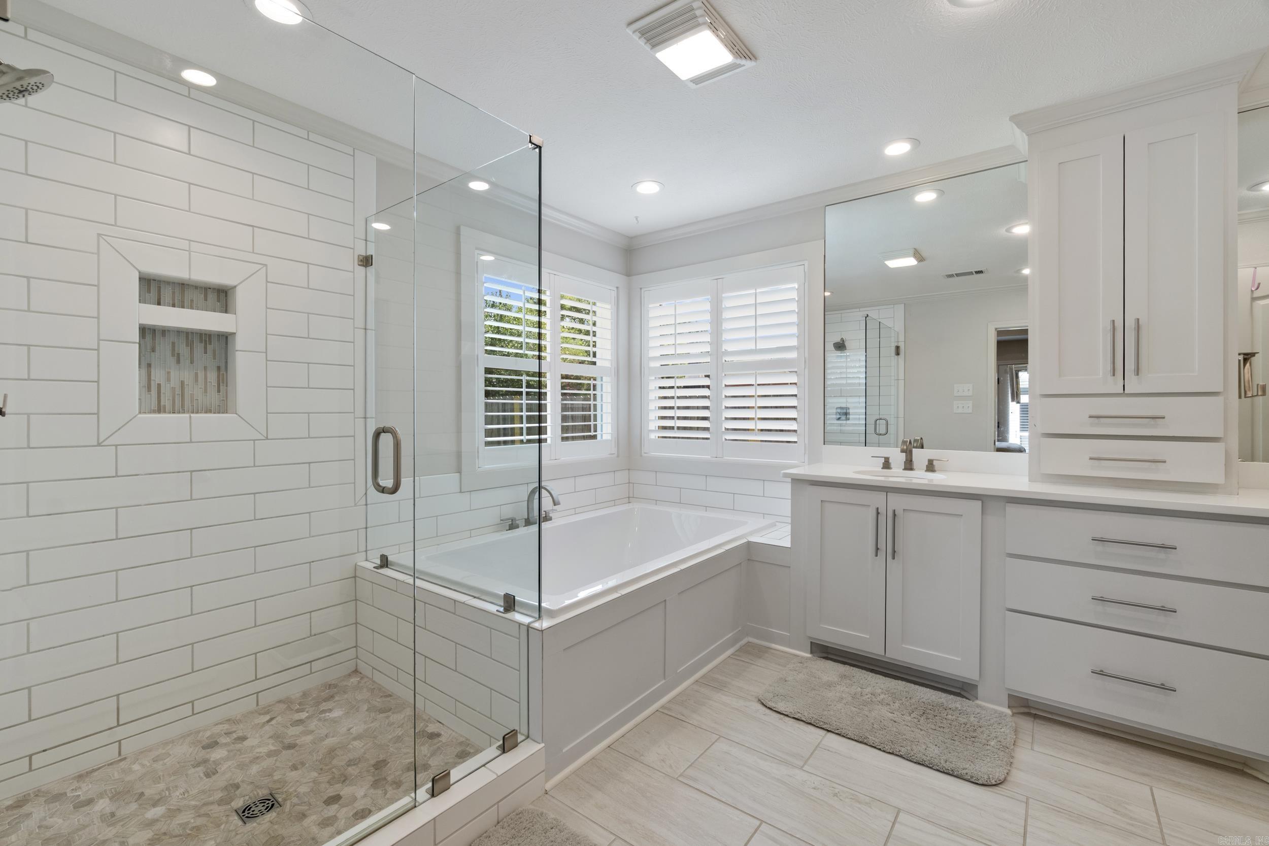 3045 DALLAS LOOP