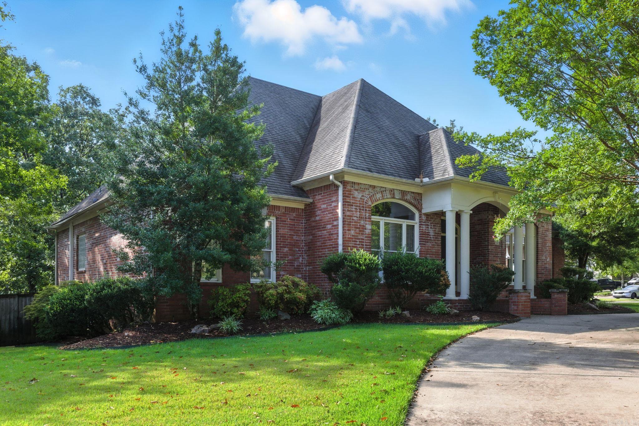 1 Marans Drive