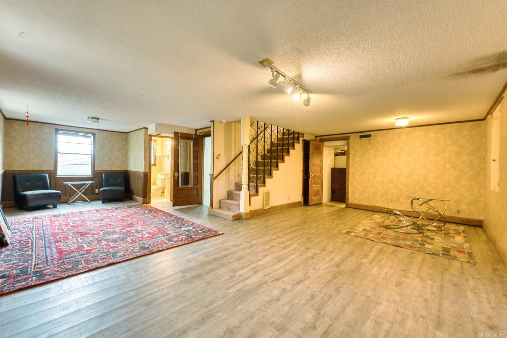 110 Pineview Street