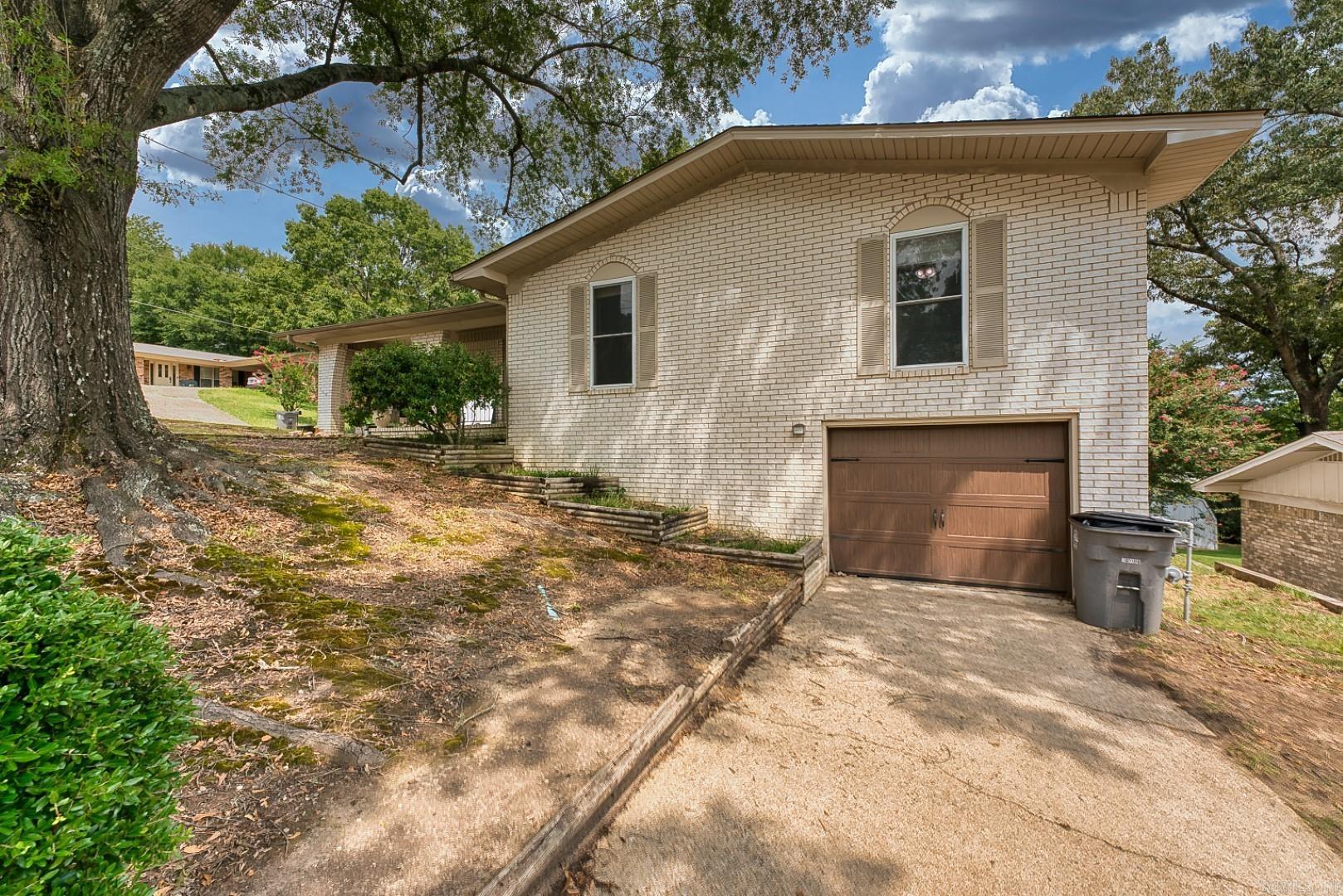110 Pineview Street