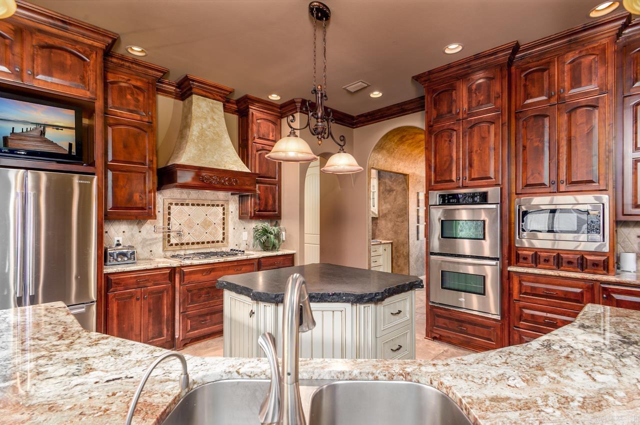 1130 Applewood Drive