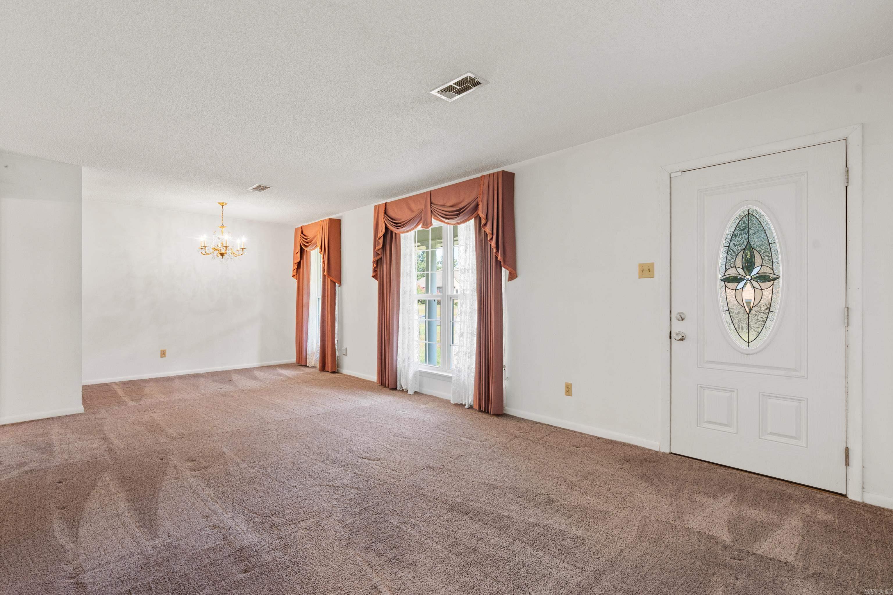 2717 Lynwood Drive