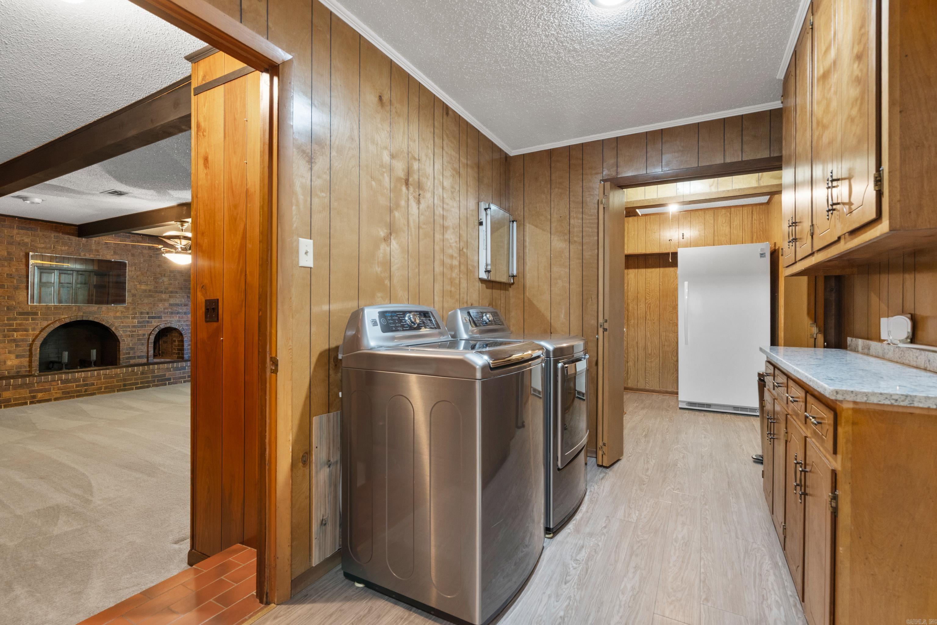 2717 Lynwood Drive