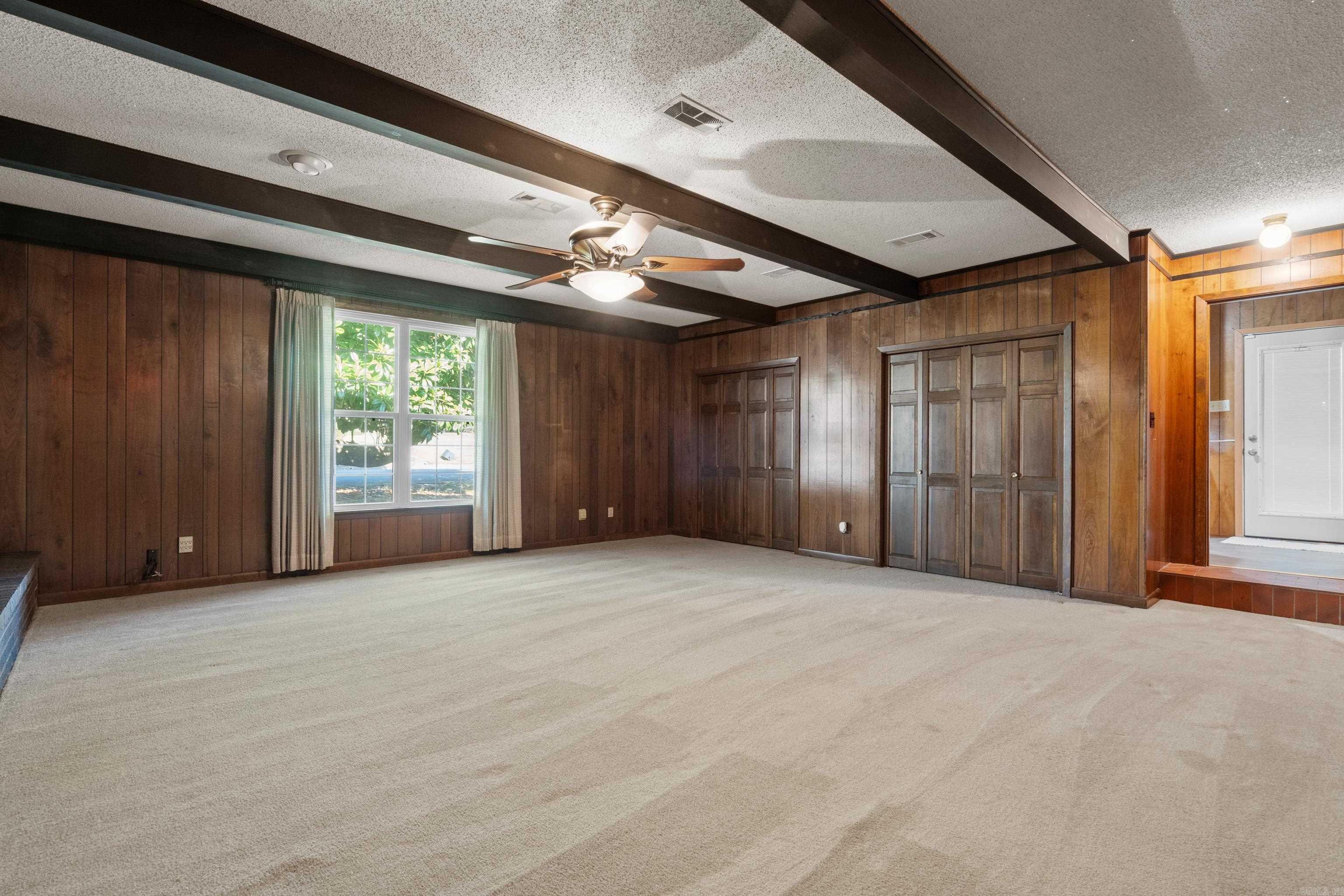 2717 Lynwood Drive