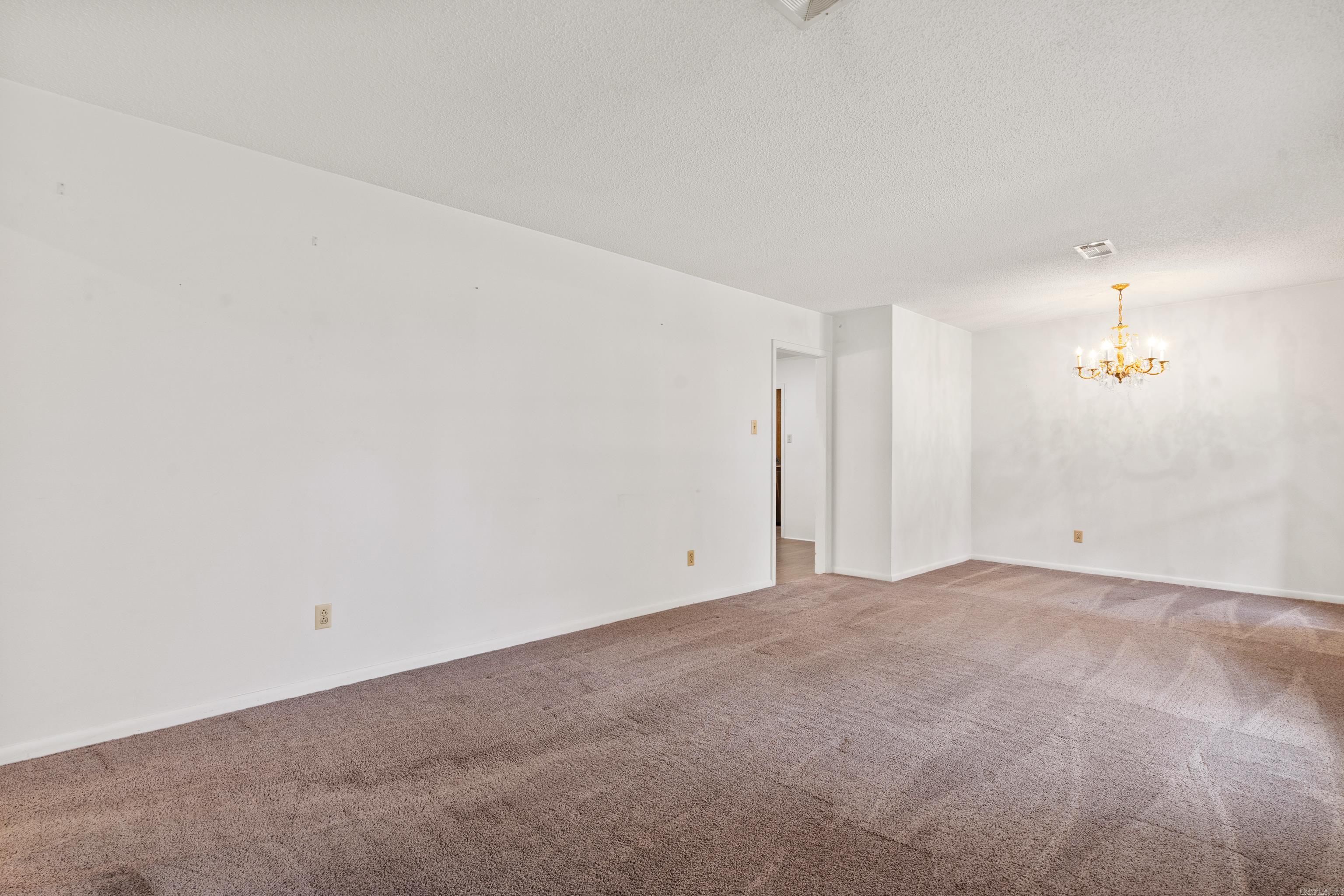 2717 Lynwood Drive