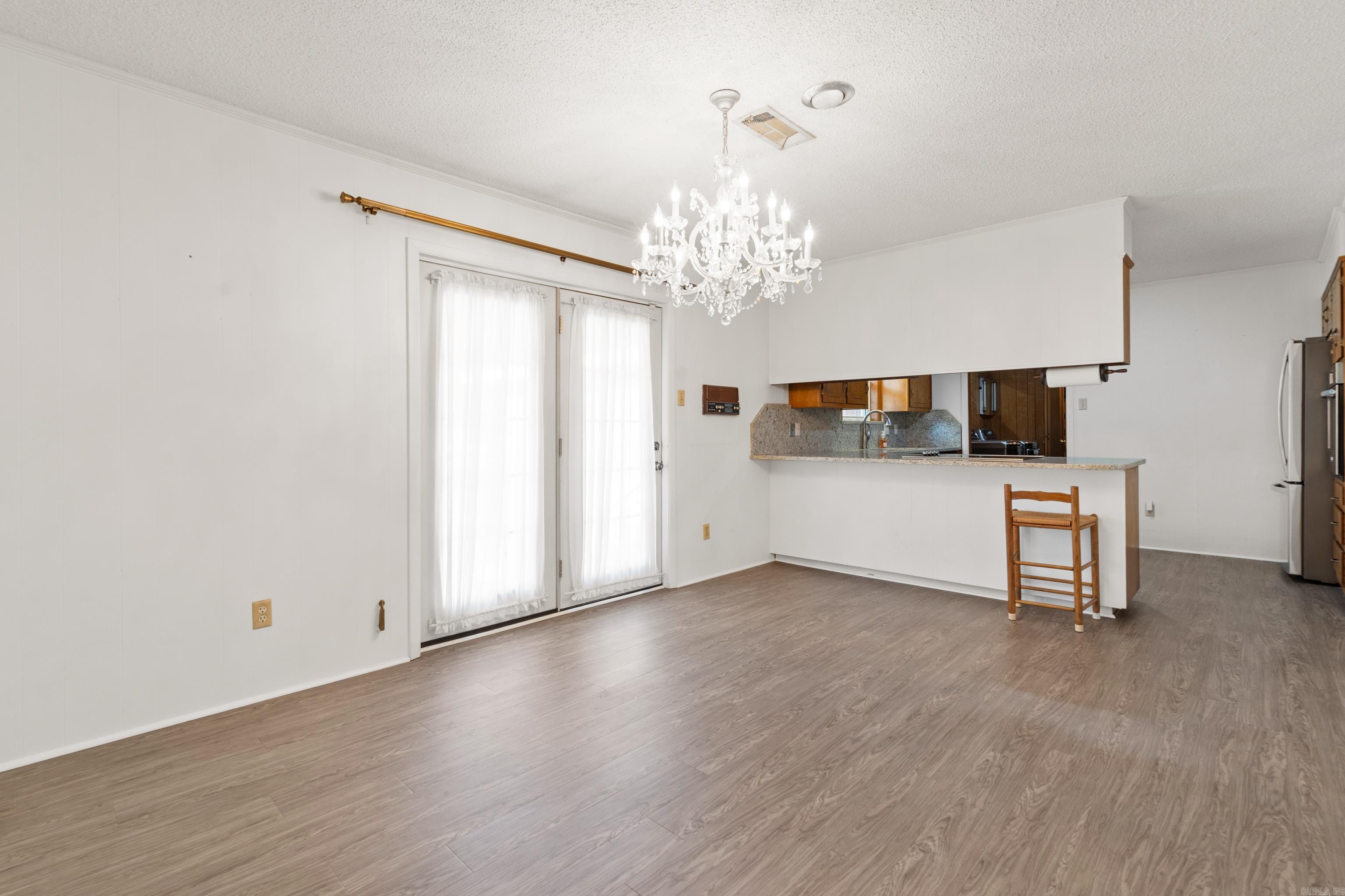 2717 Lynwood Drive