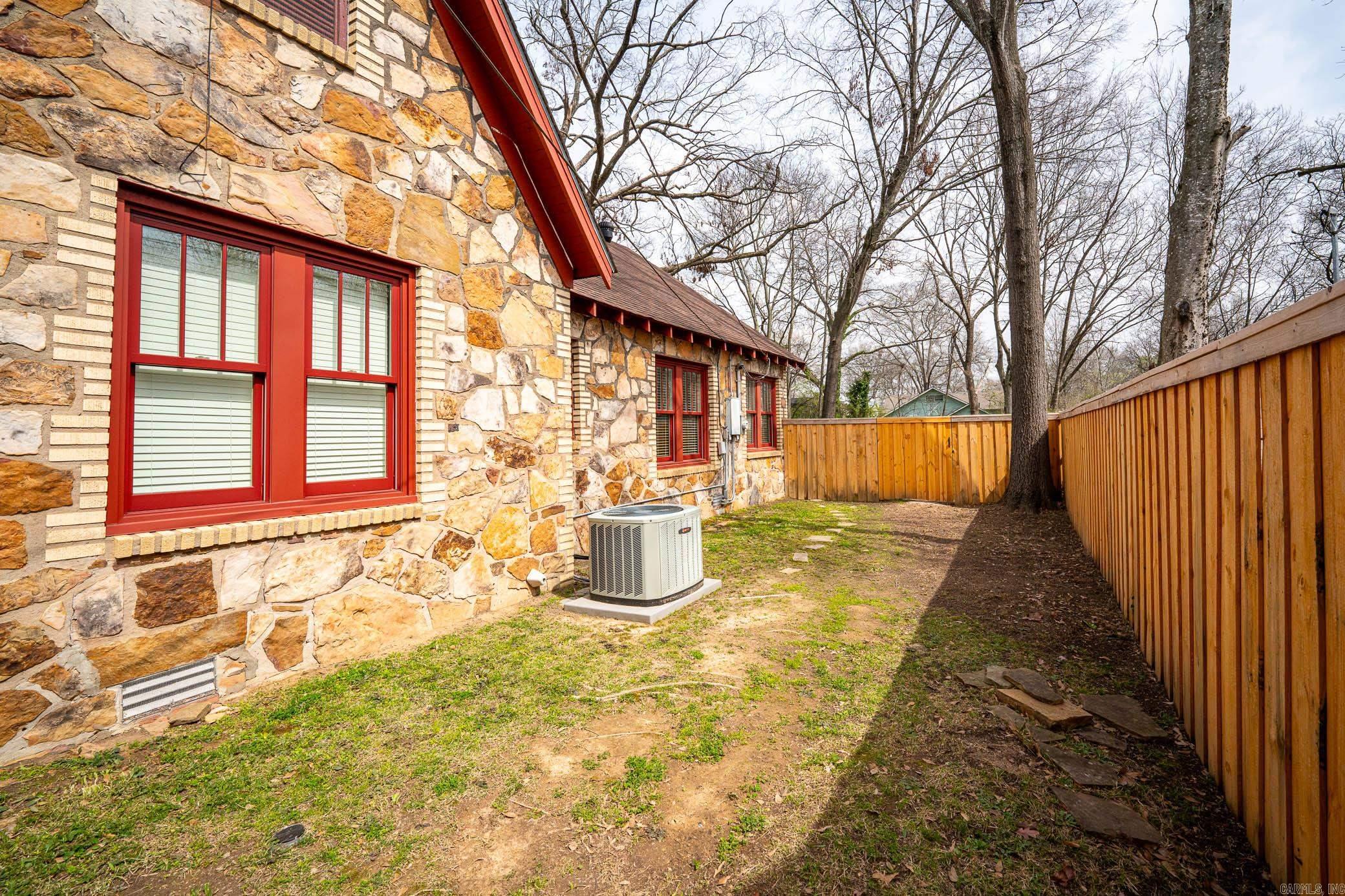 532 Faulkner Street