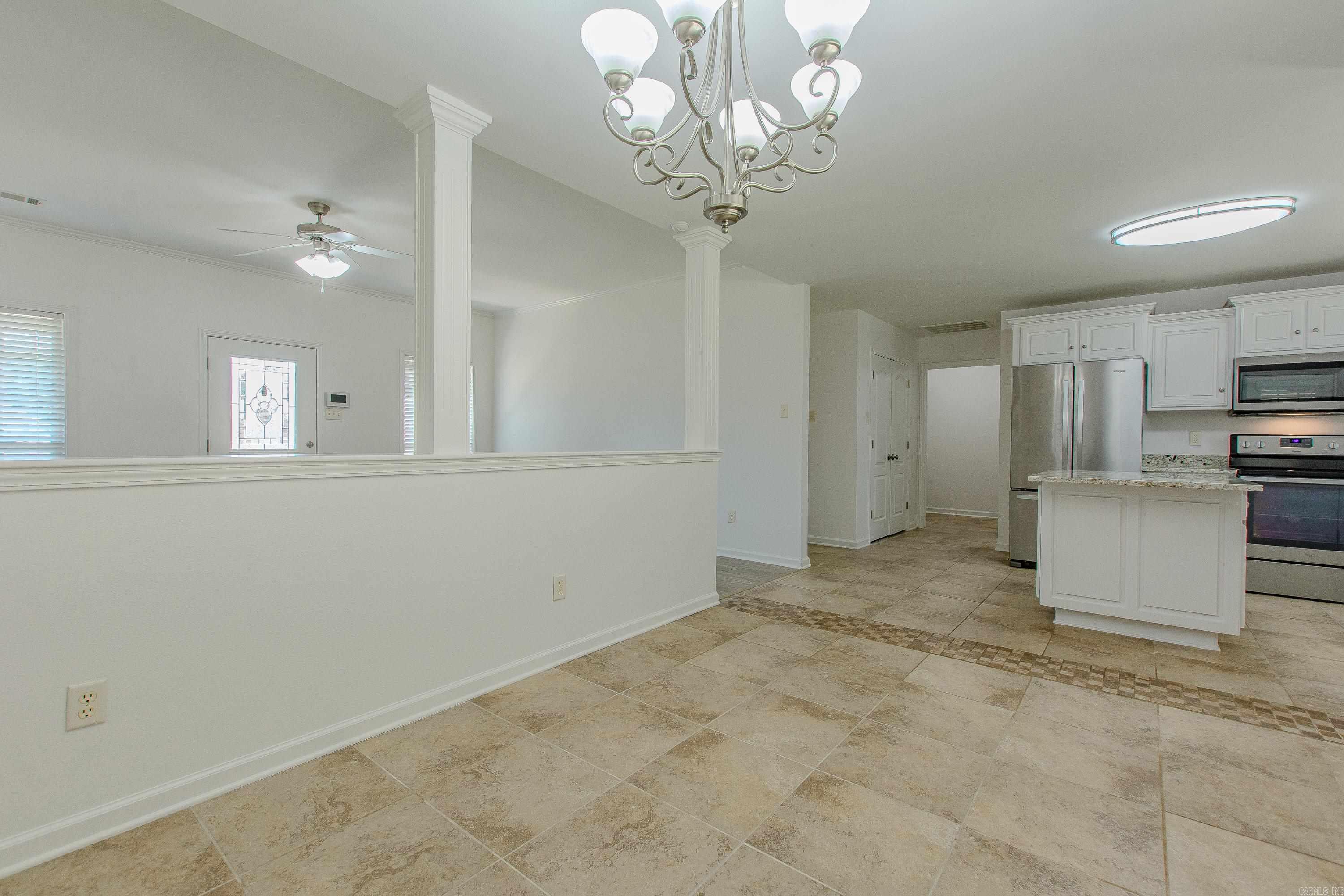 111 Lariat Dr