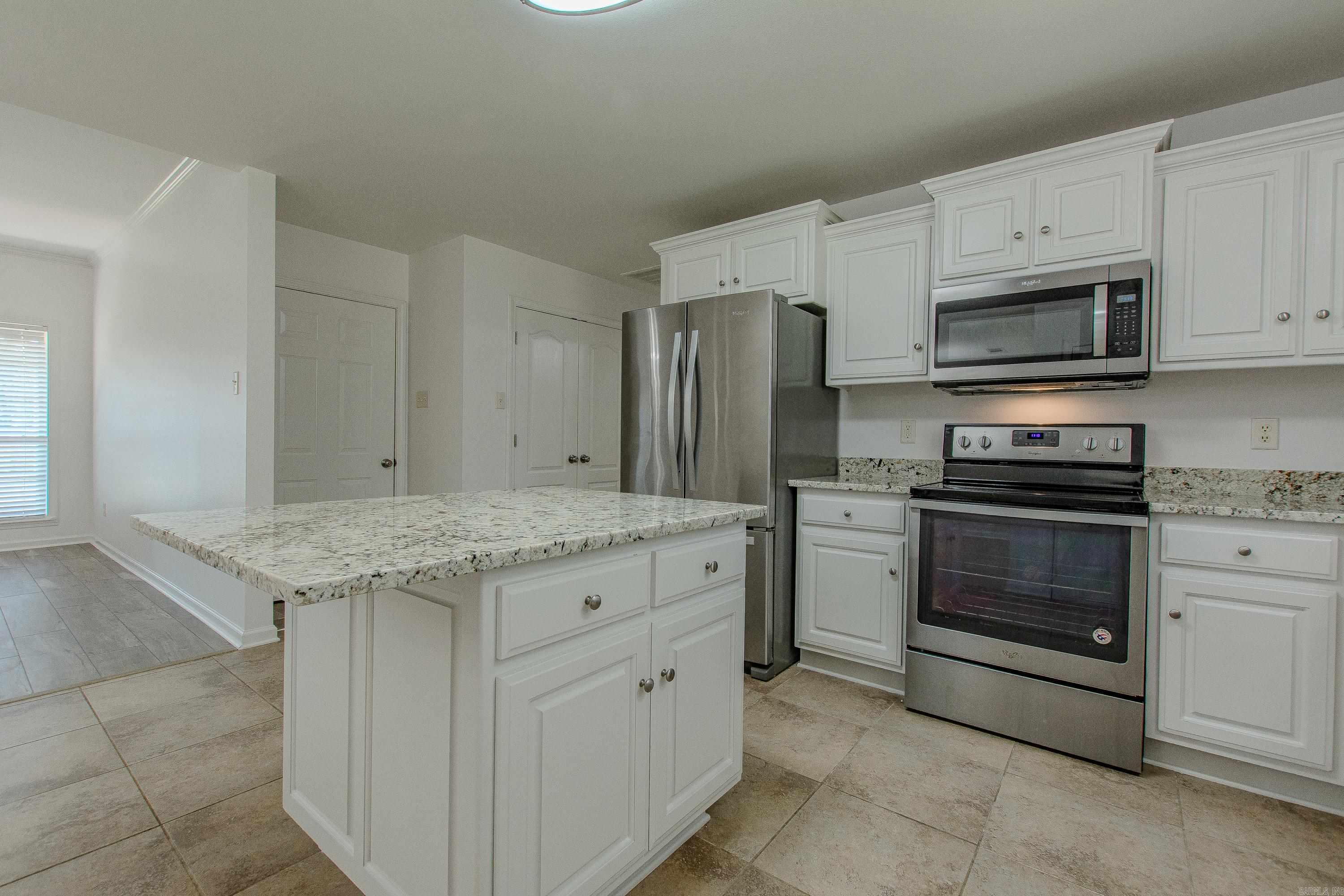 111 Lariat Dr