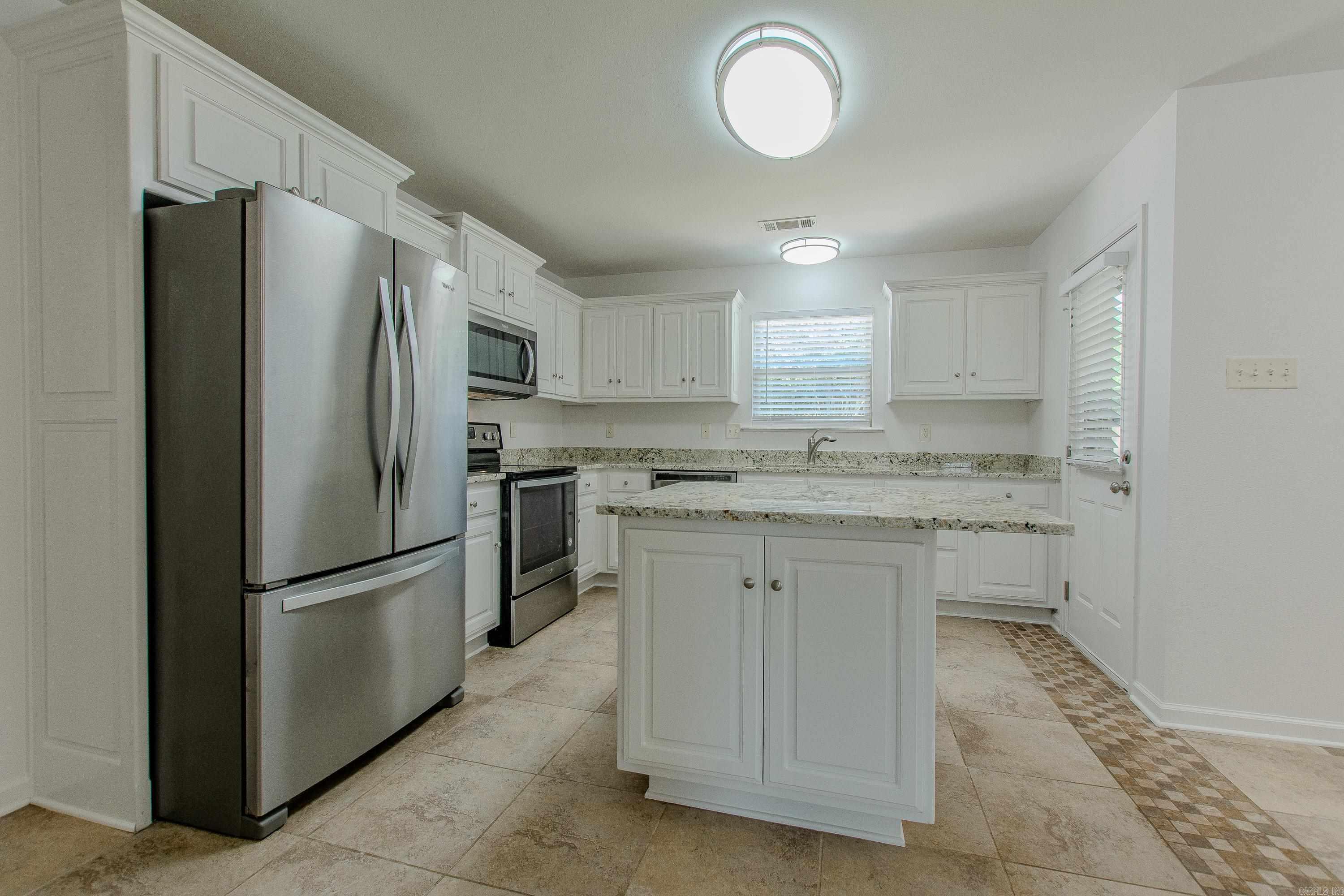 111 Lariat Dr