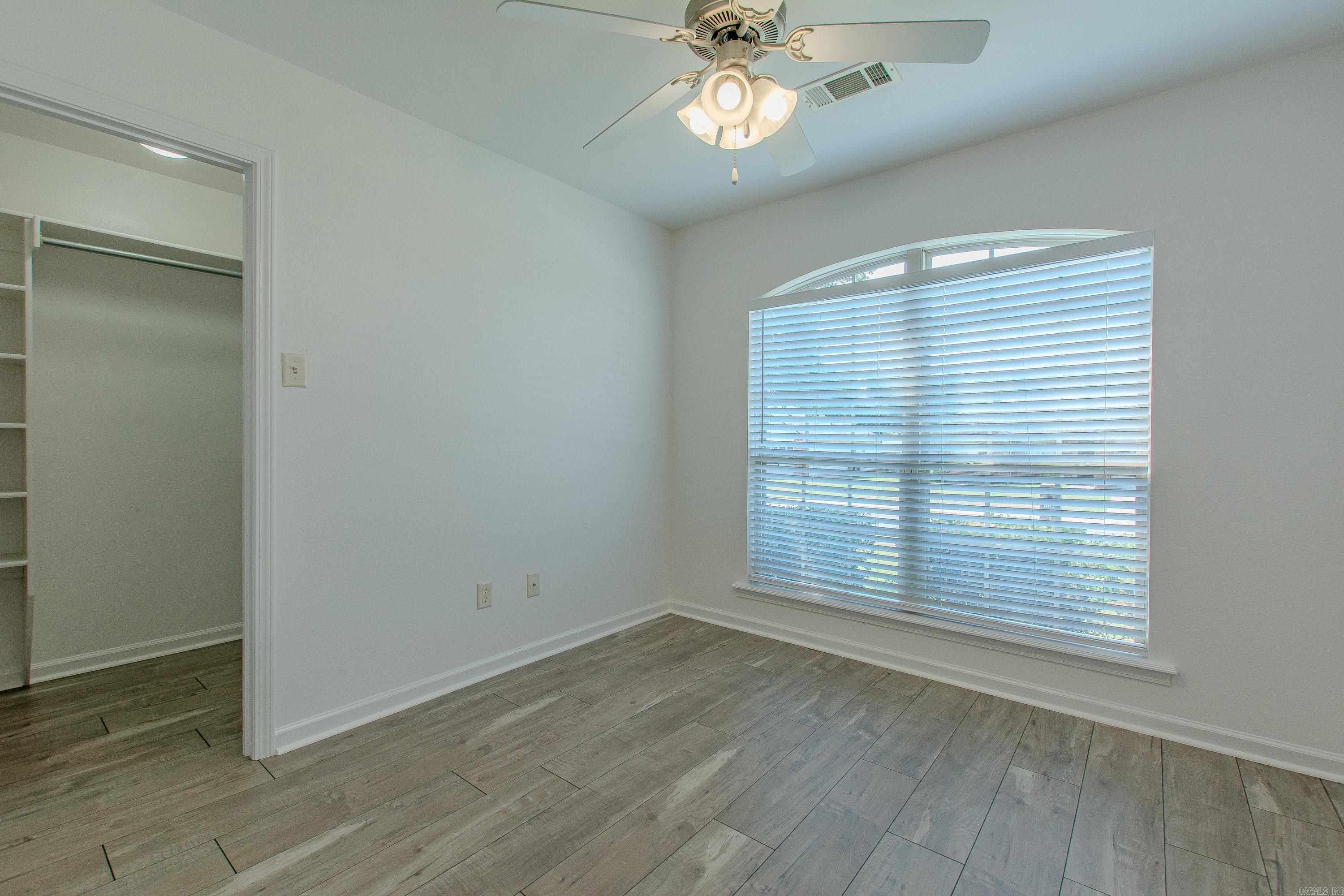 111 Lariat Dr