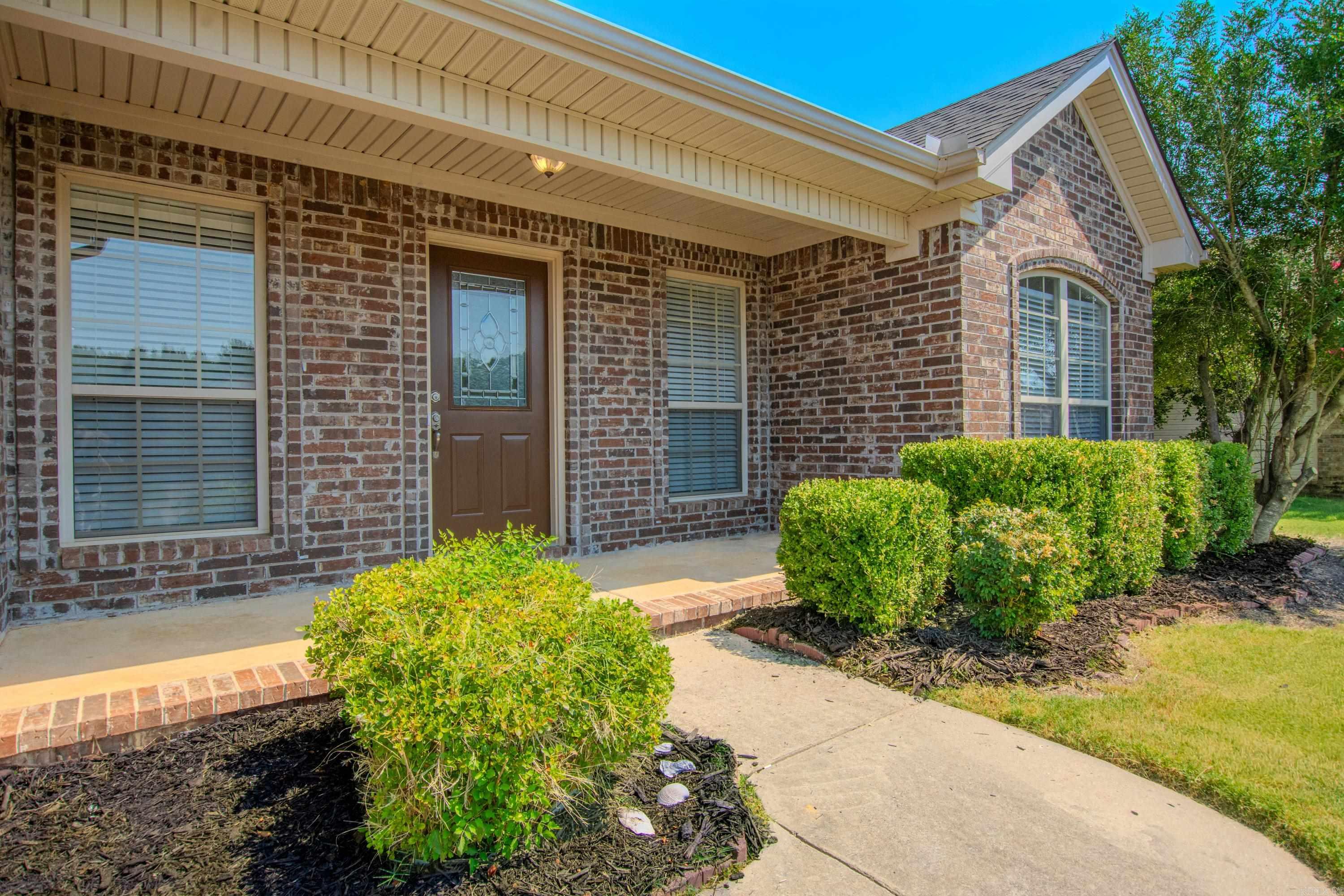111 Lariat Dr