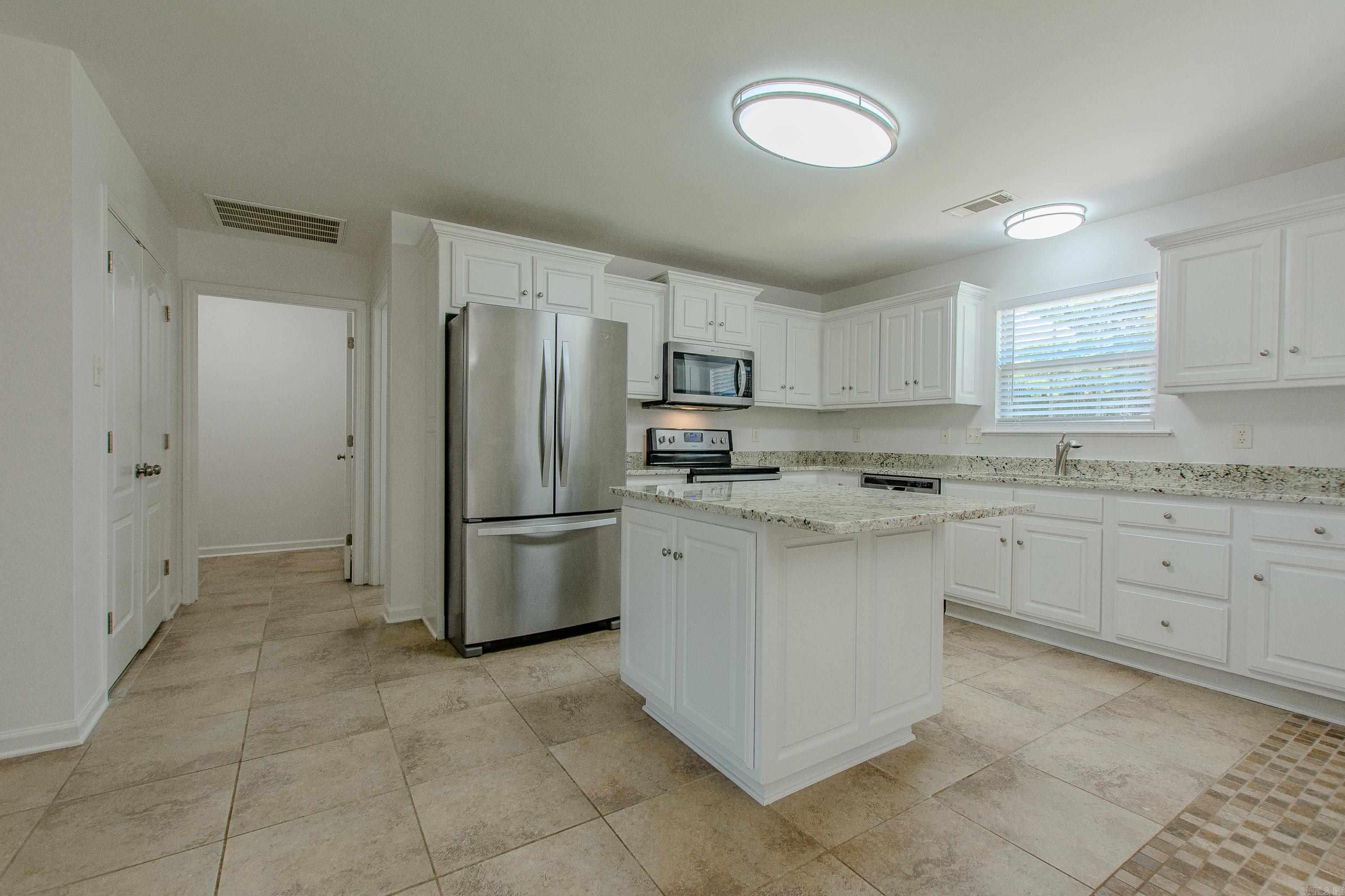 111 Lariat Dr