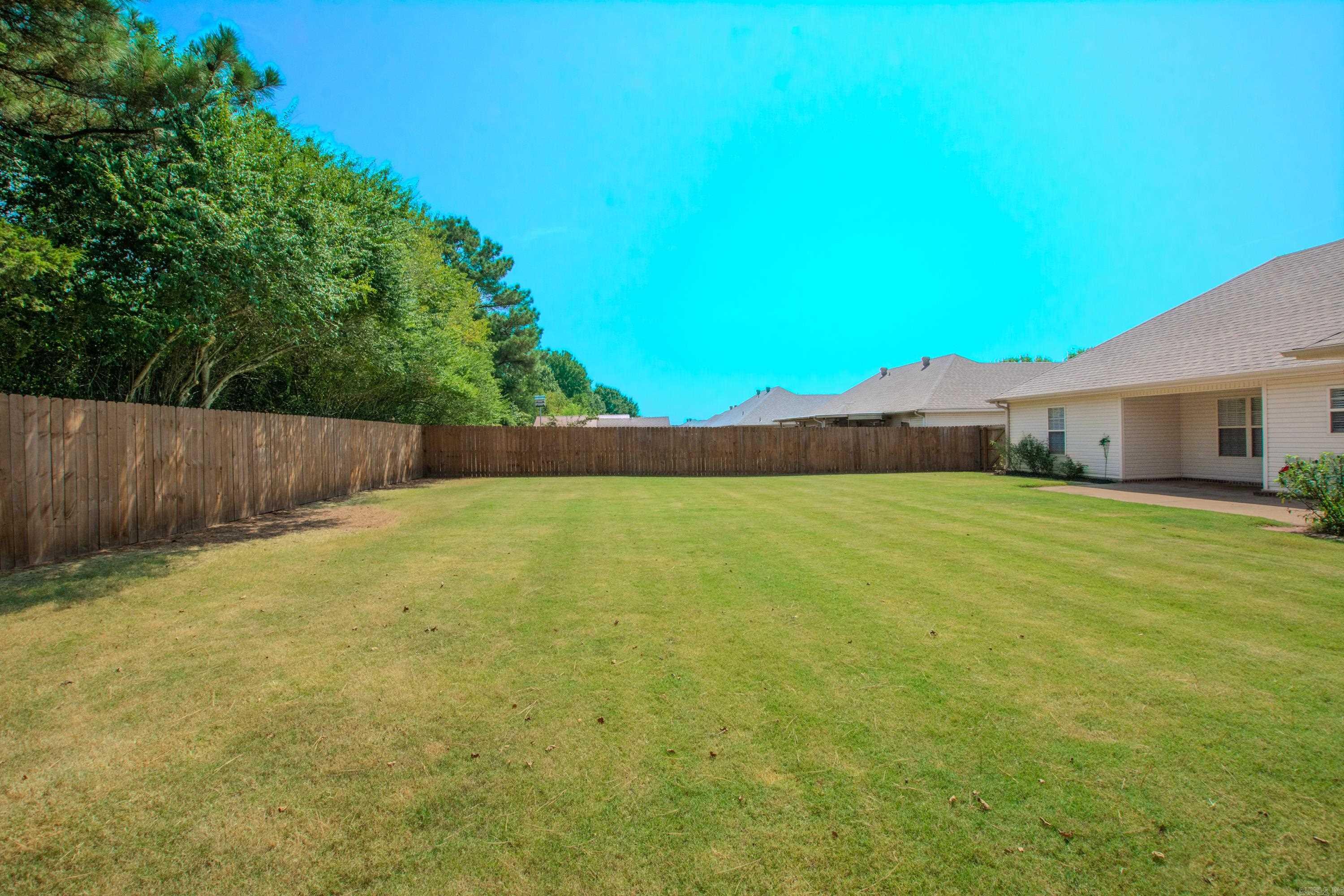 111 Lariat Dr