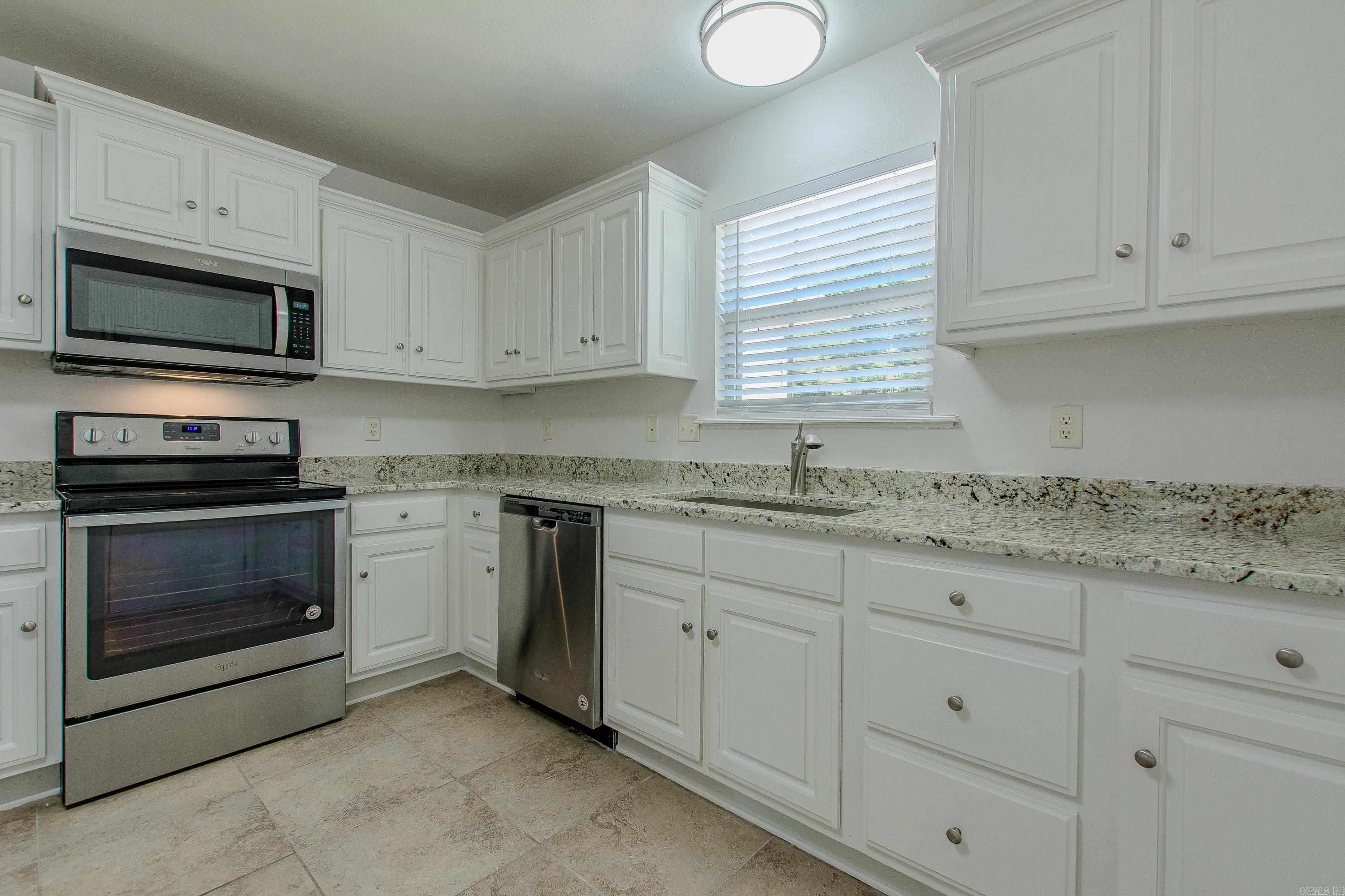 111 Lariat Dr