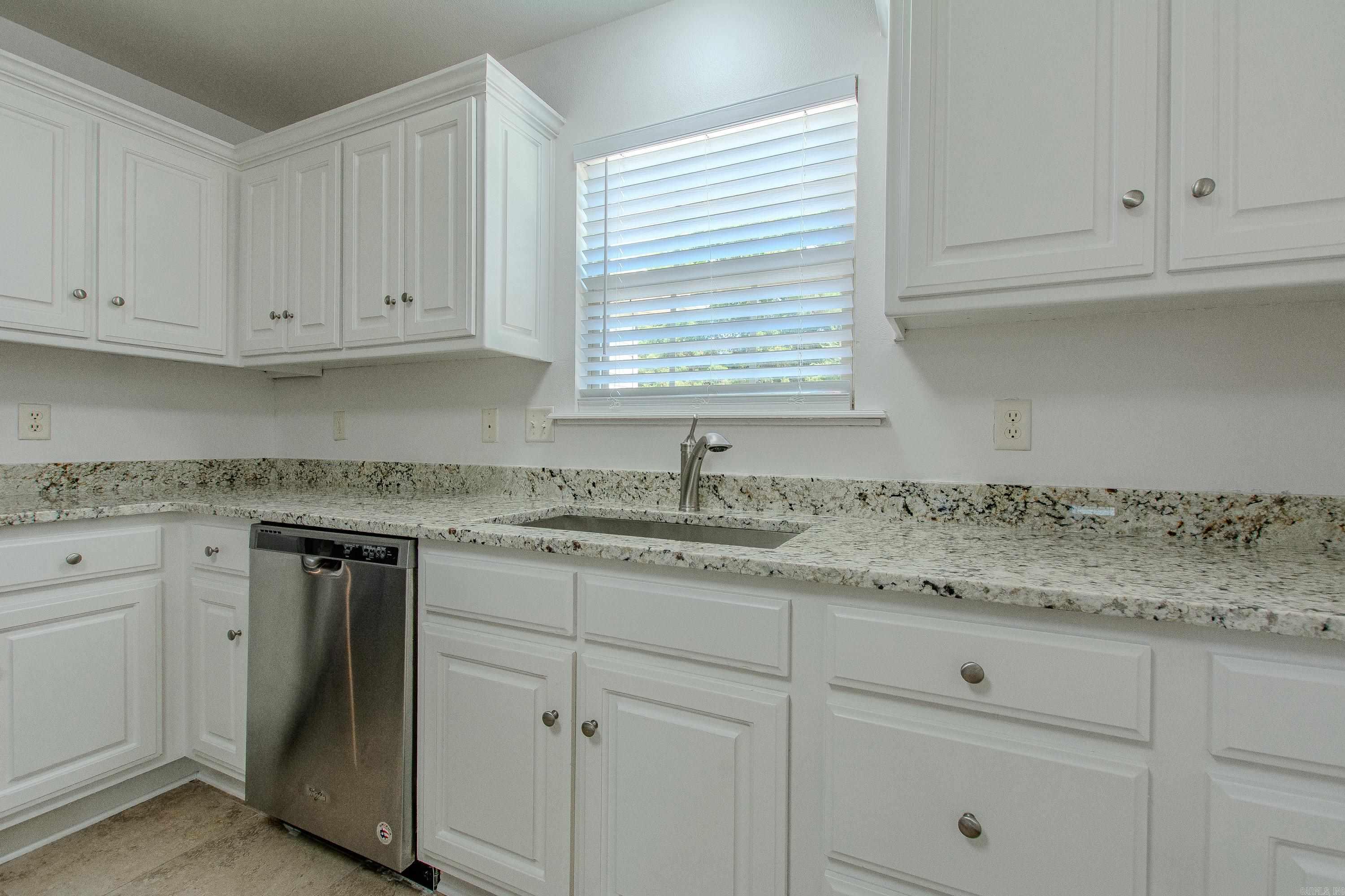 111 Lariat Dr