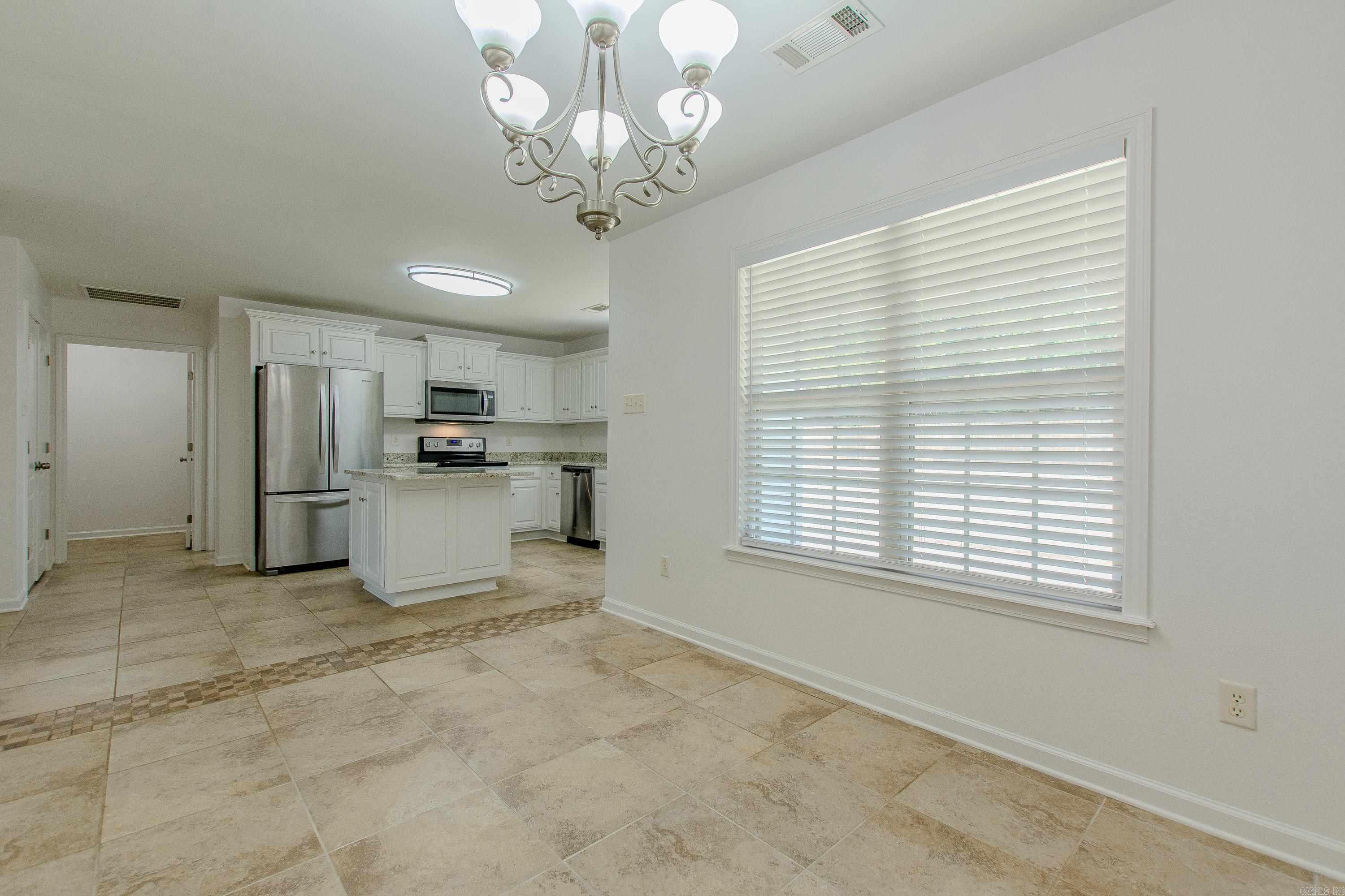 111 Lariat Dr