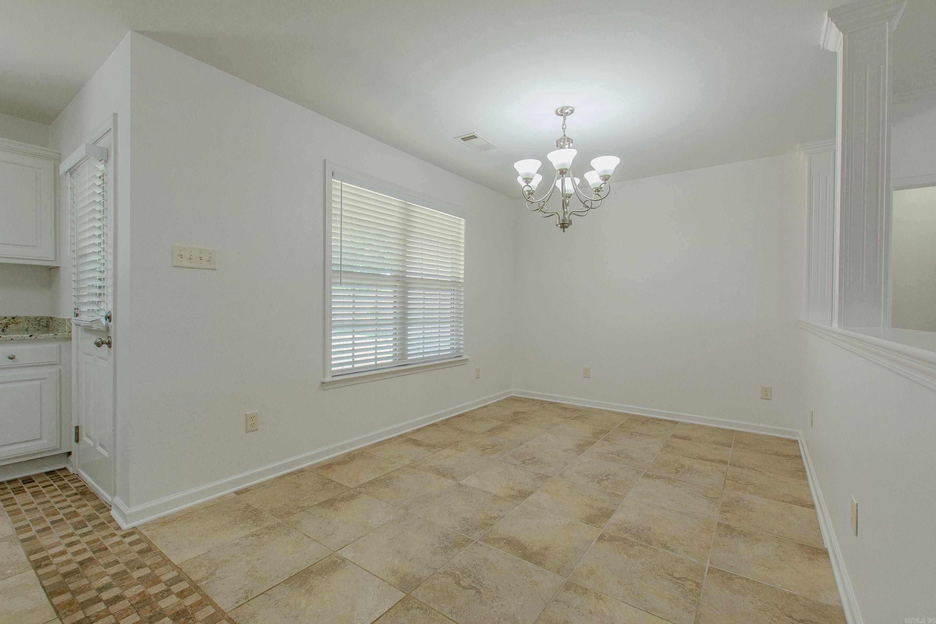 111 Lariat Dr