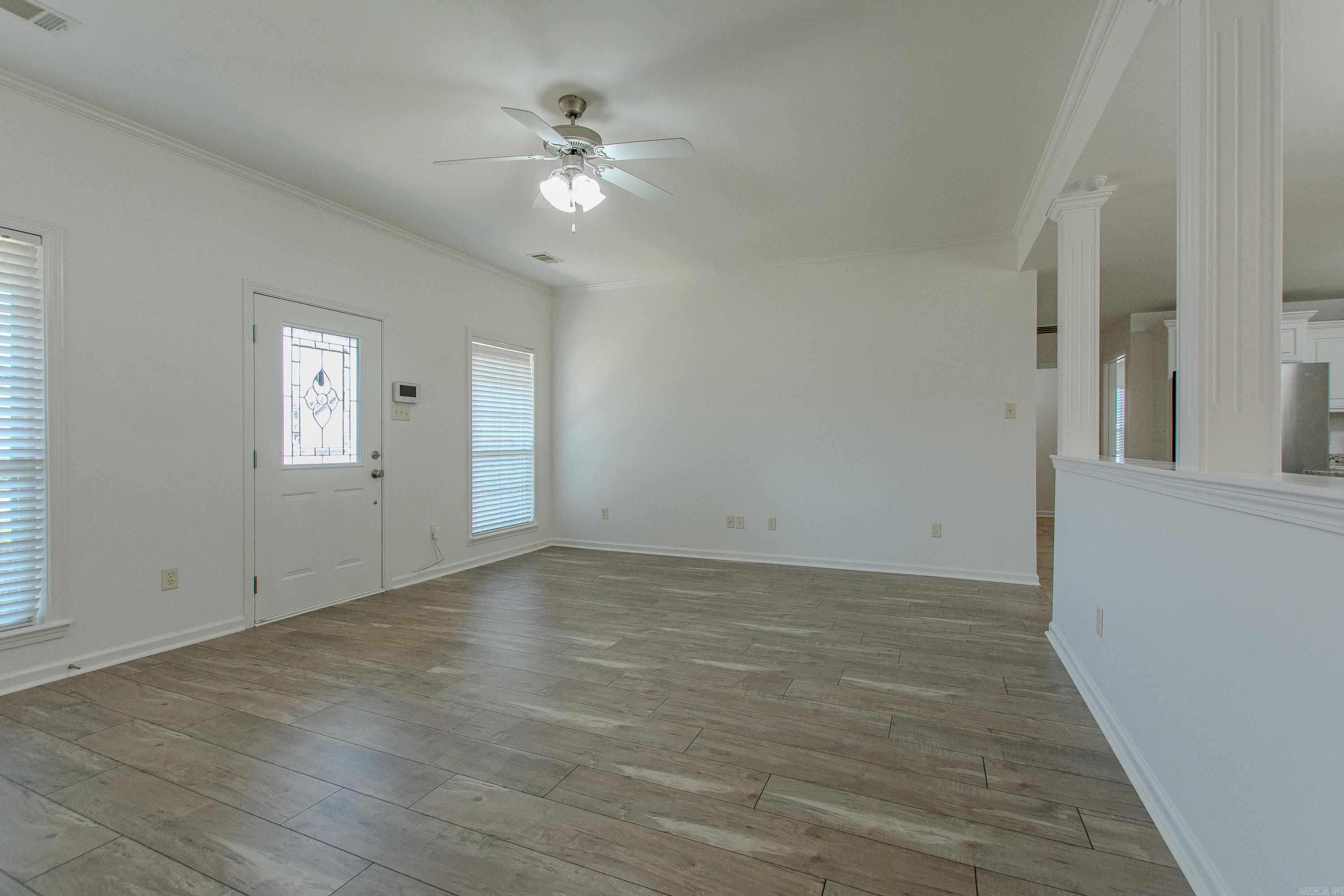 111 Lariat Dr