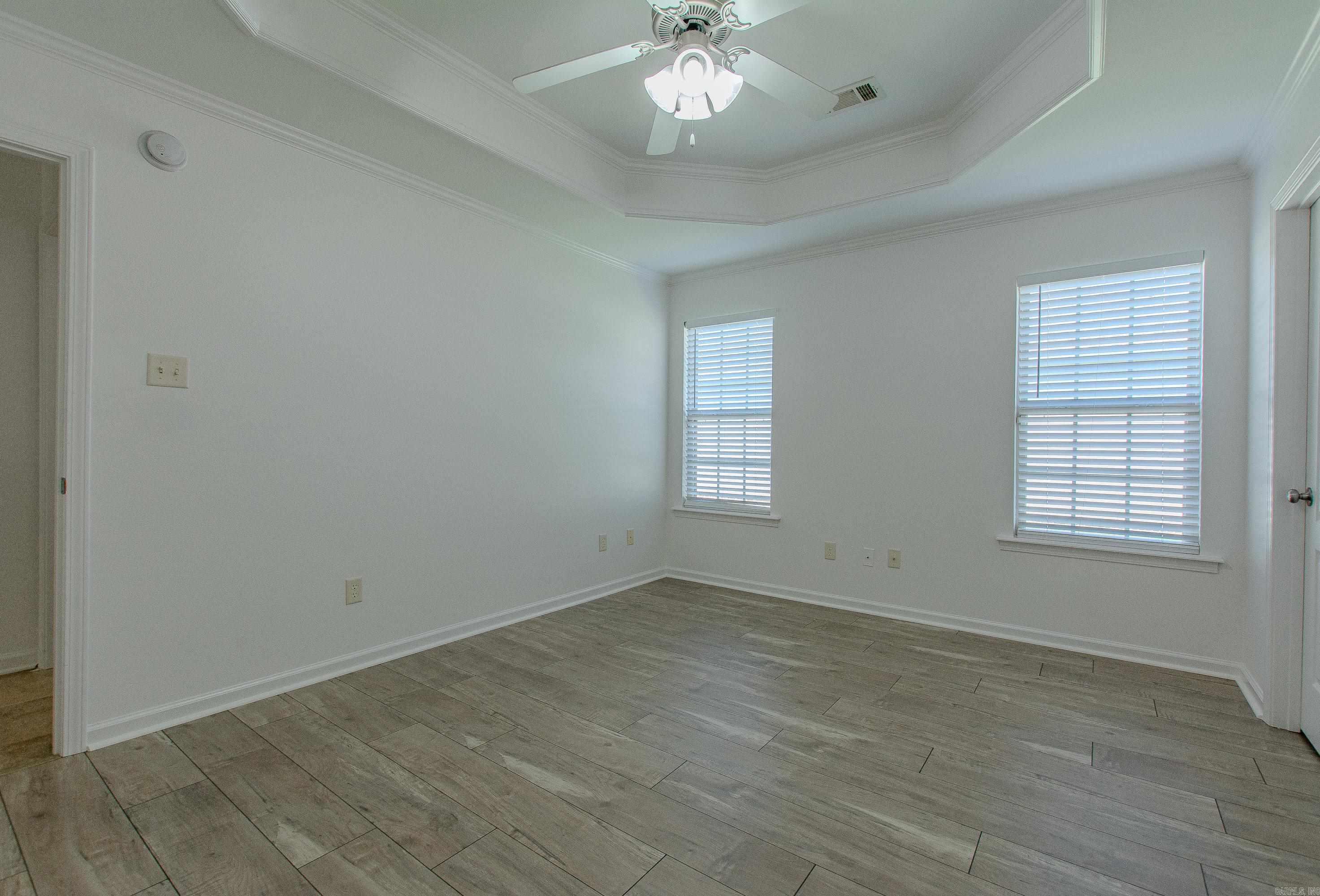 111 Lariat Dr