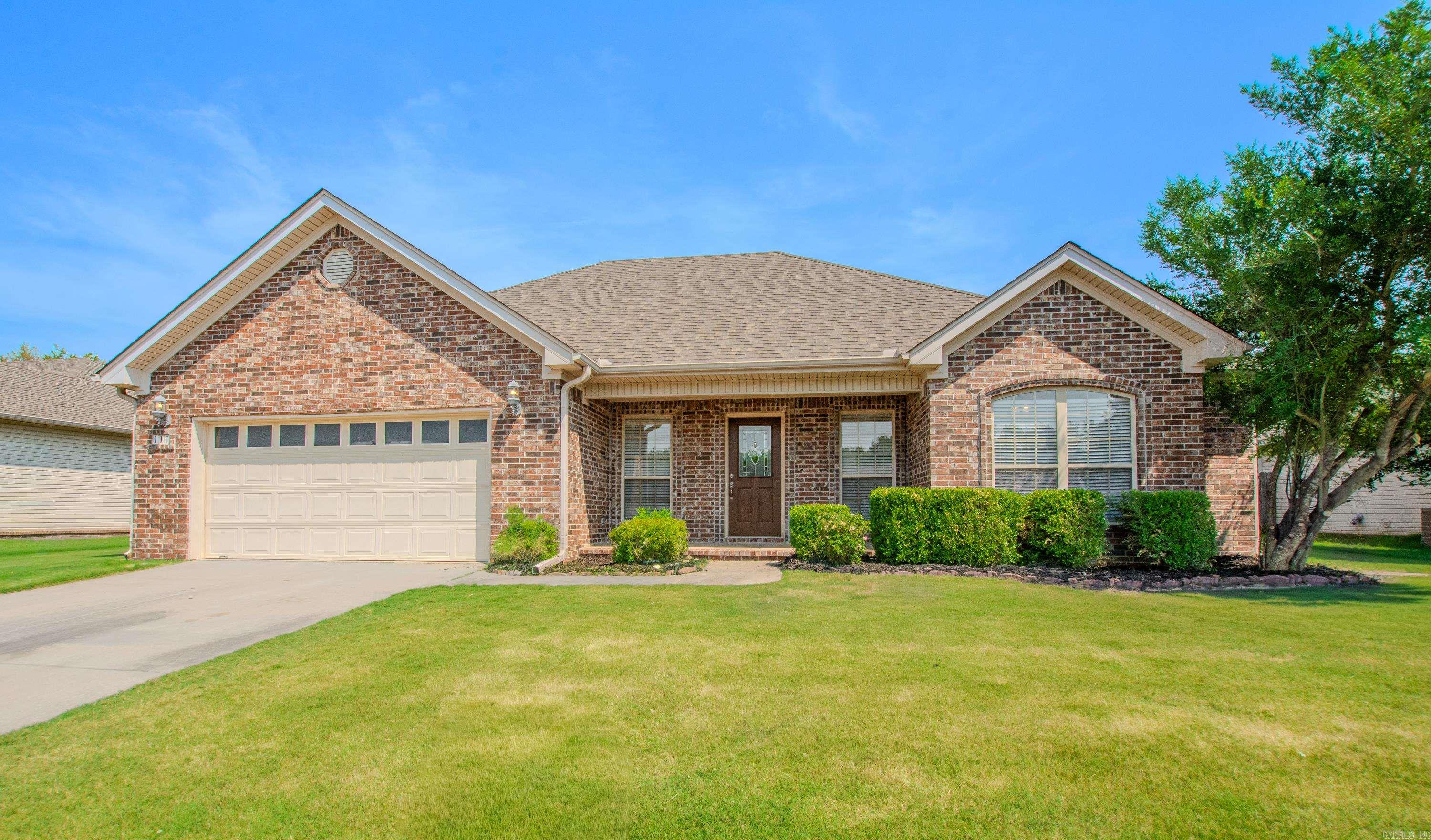 111 Lariat Dr