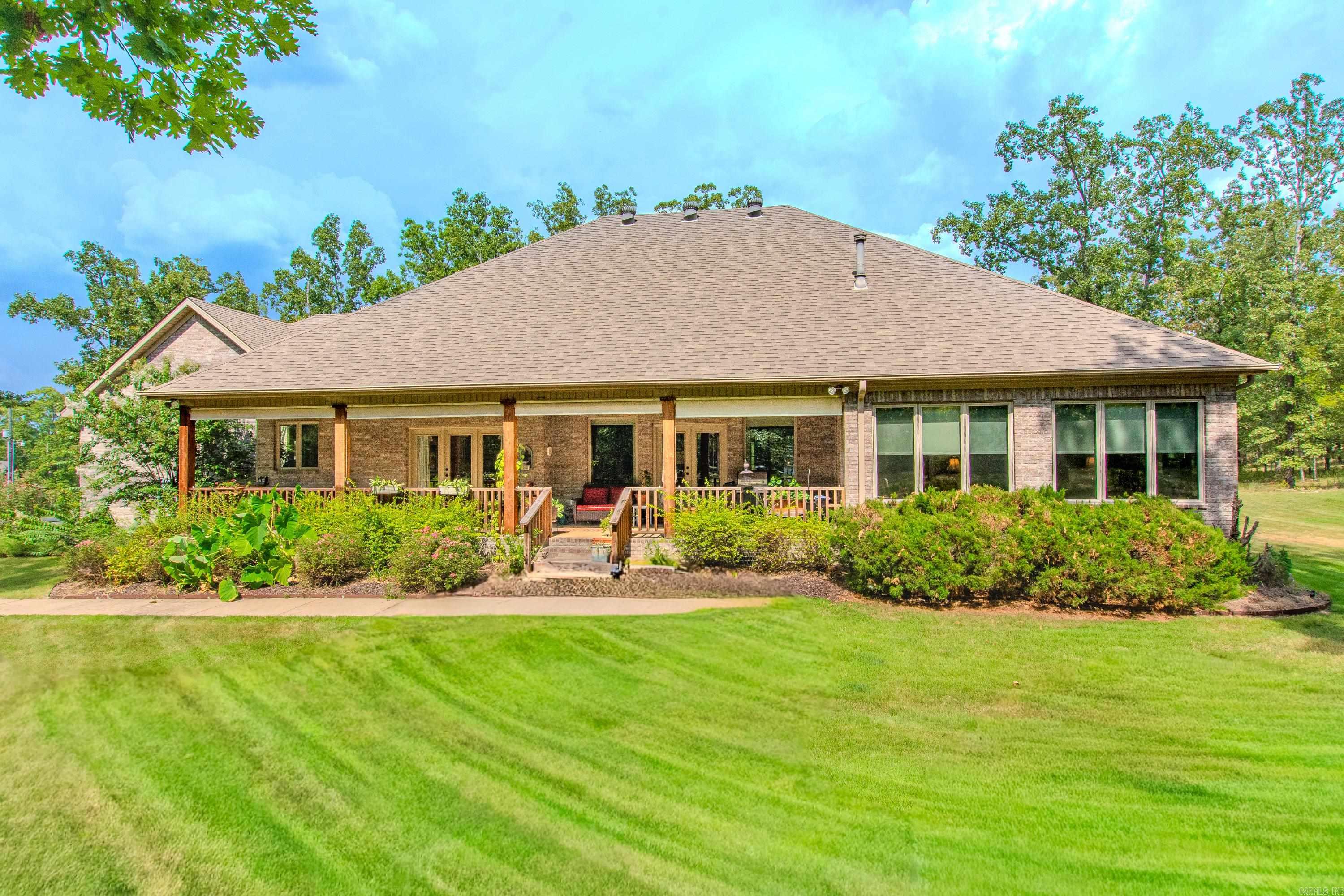14800 Wild Oak Lane